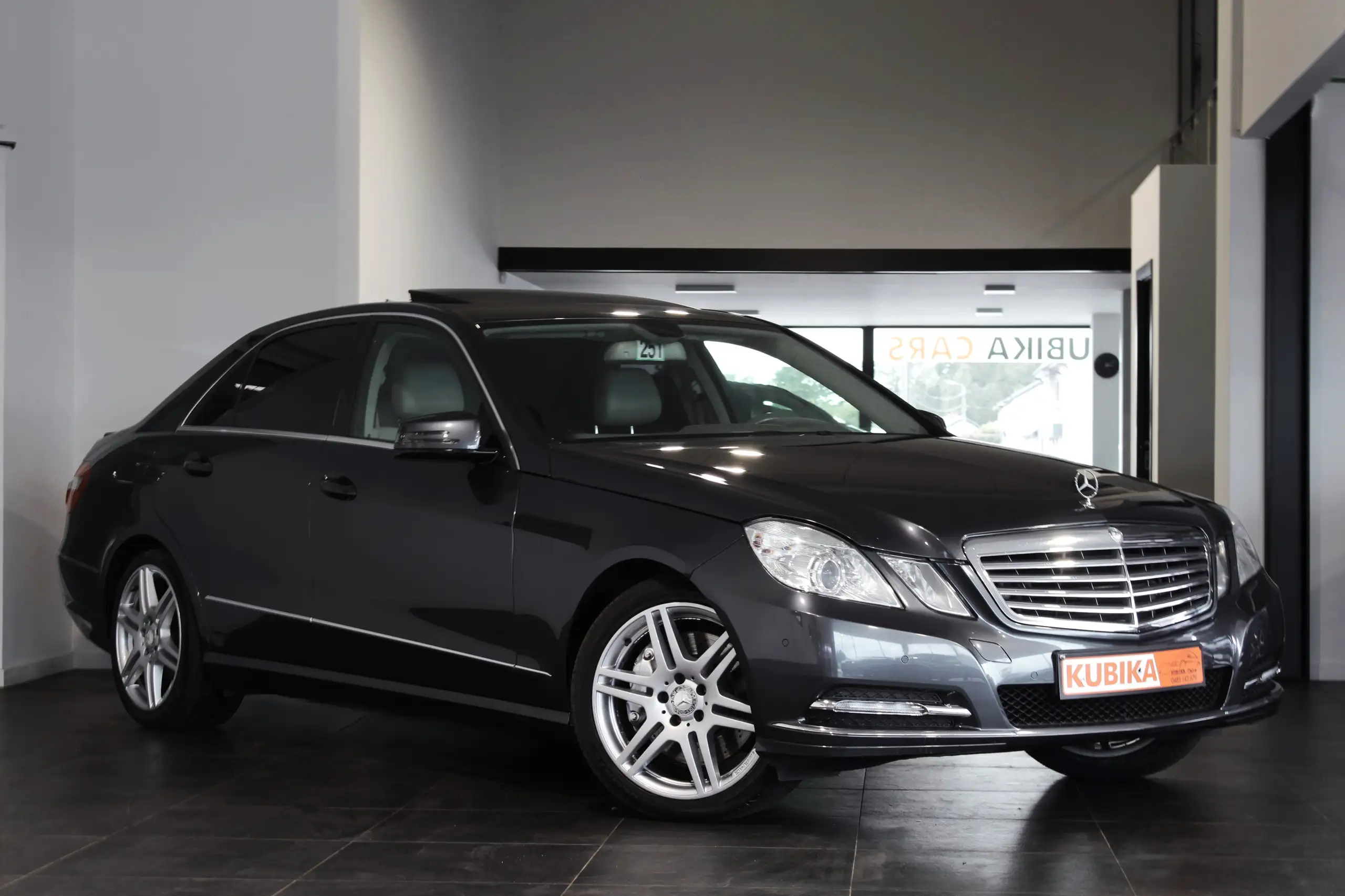 Mercedes-Benz - E 500