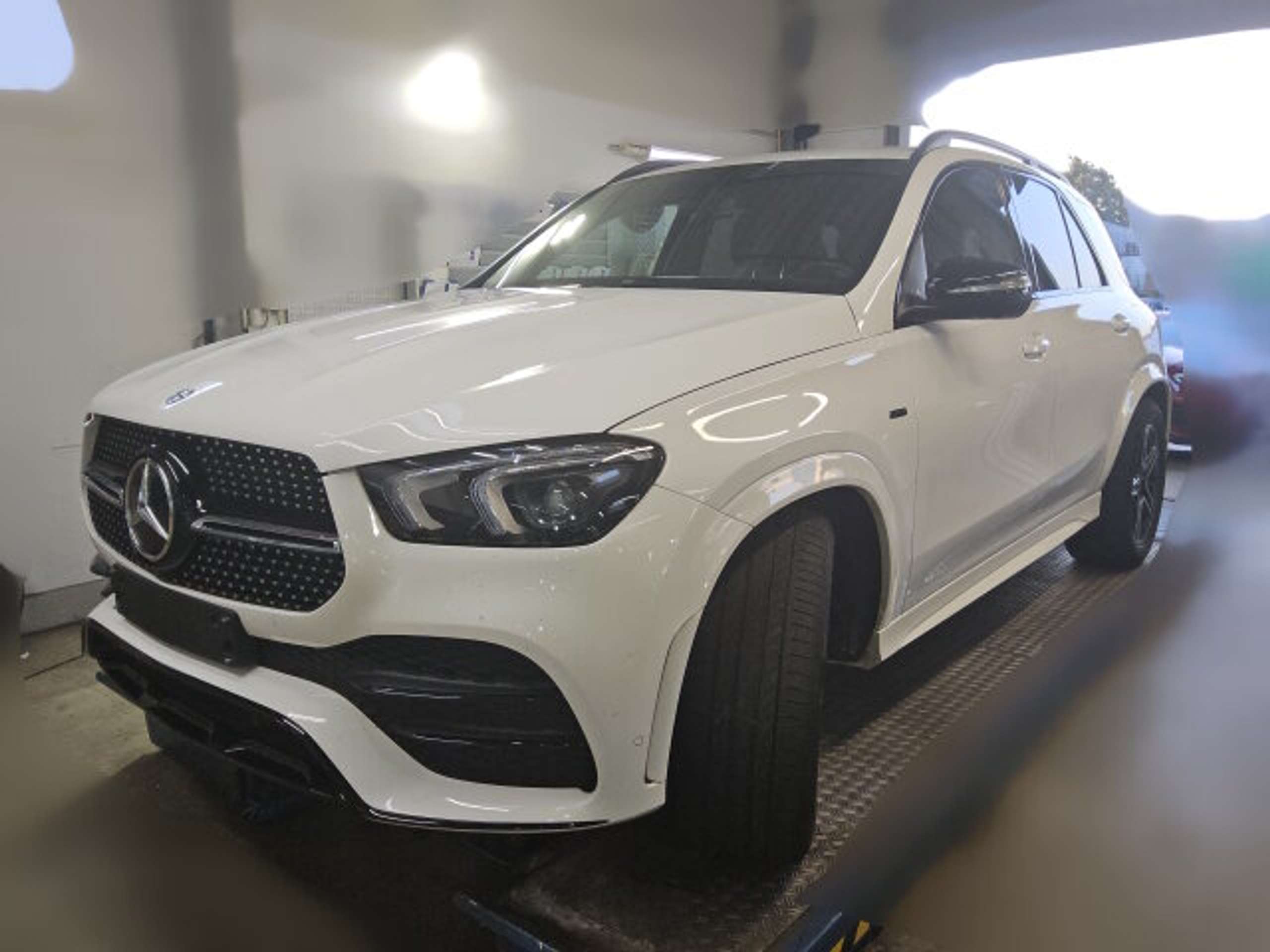 Mercedes-Benz - GLE 350