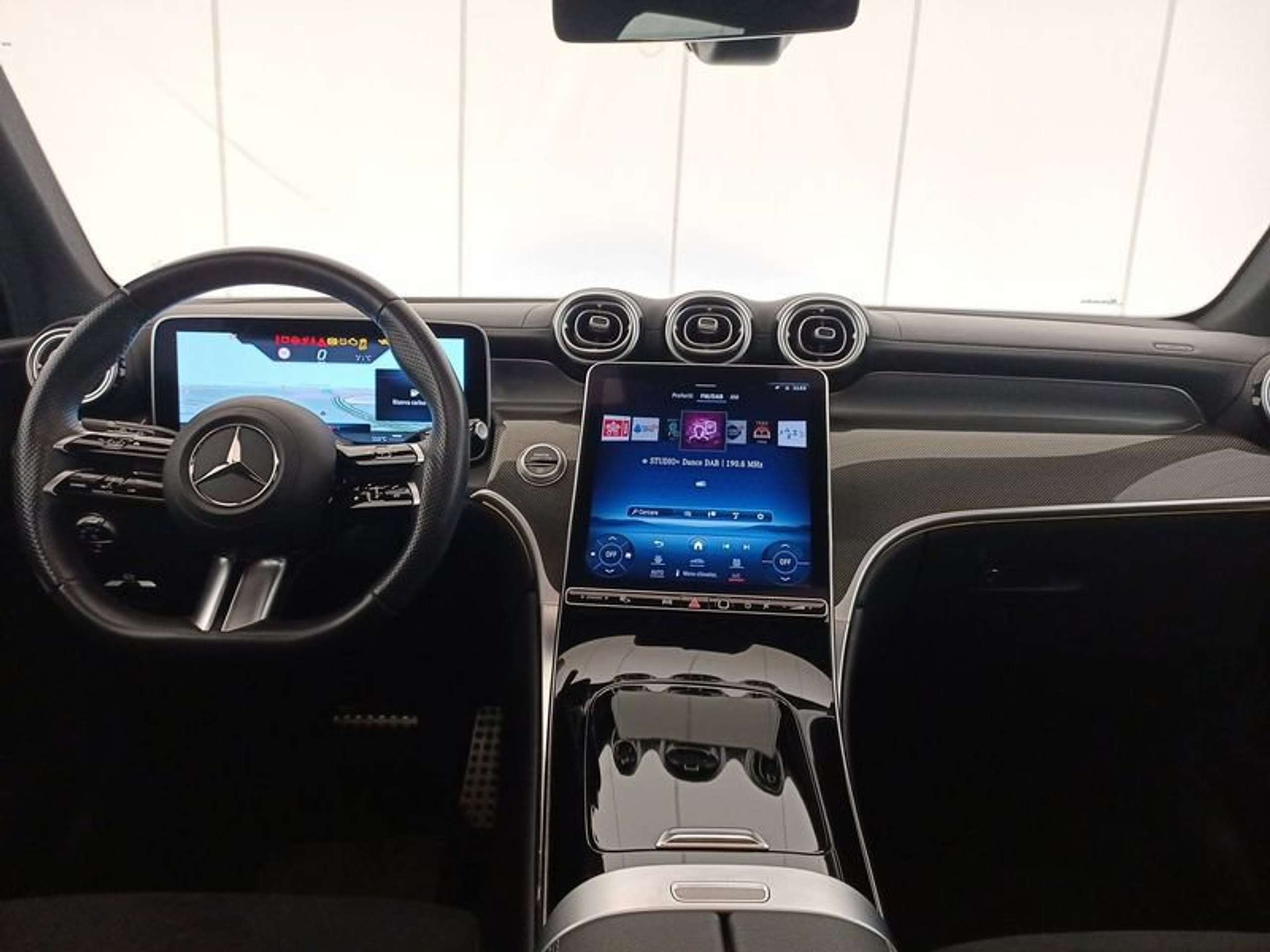 Mercedes-Benz - GLC 220