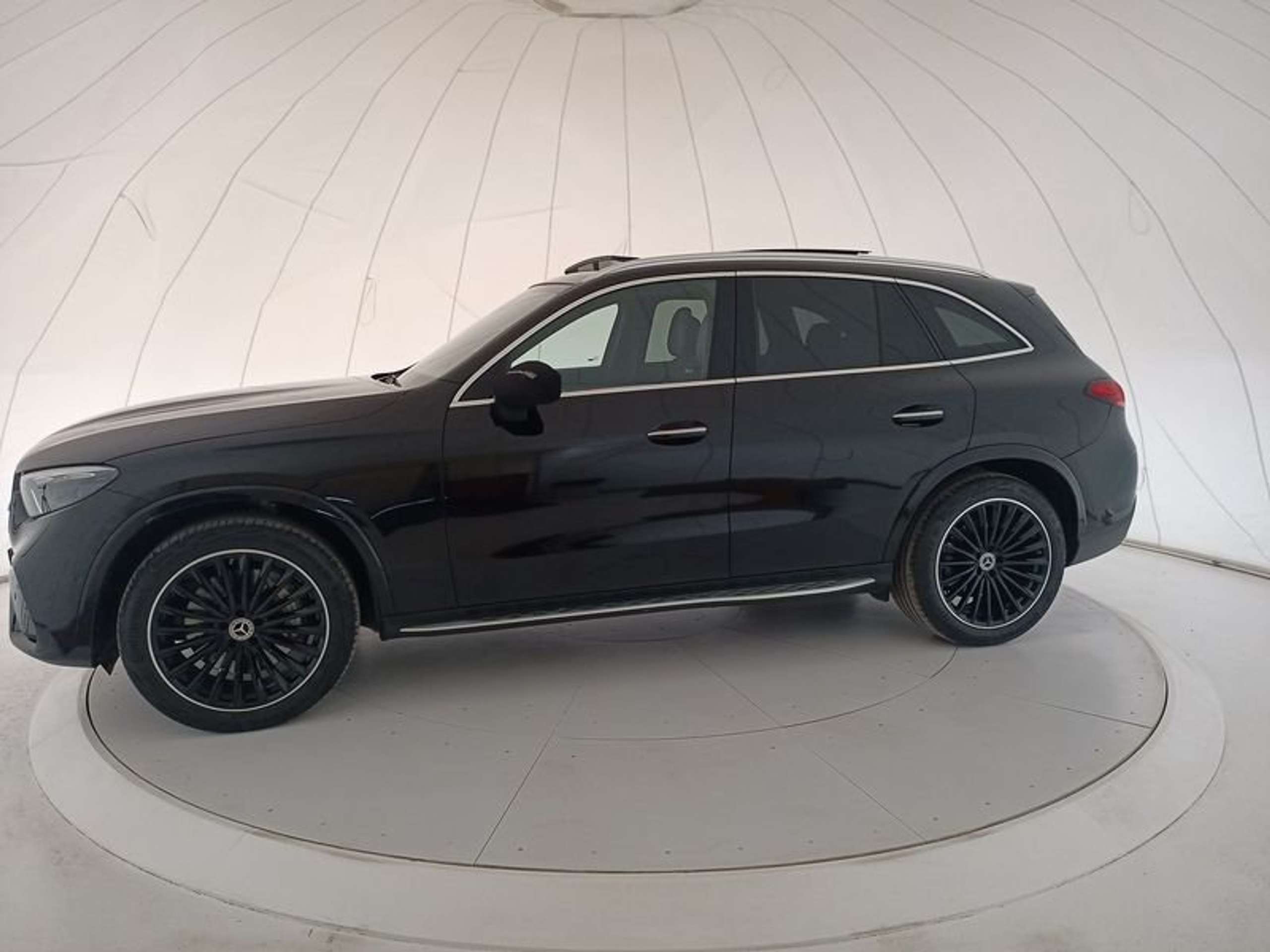 Mercedes-Benz - GLC 220