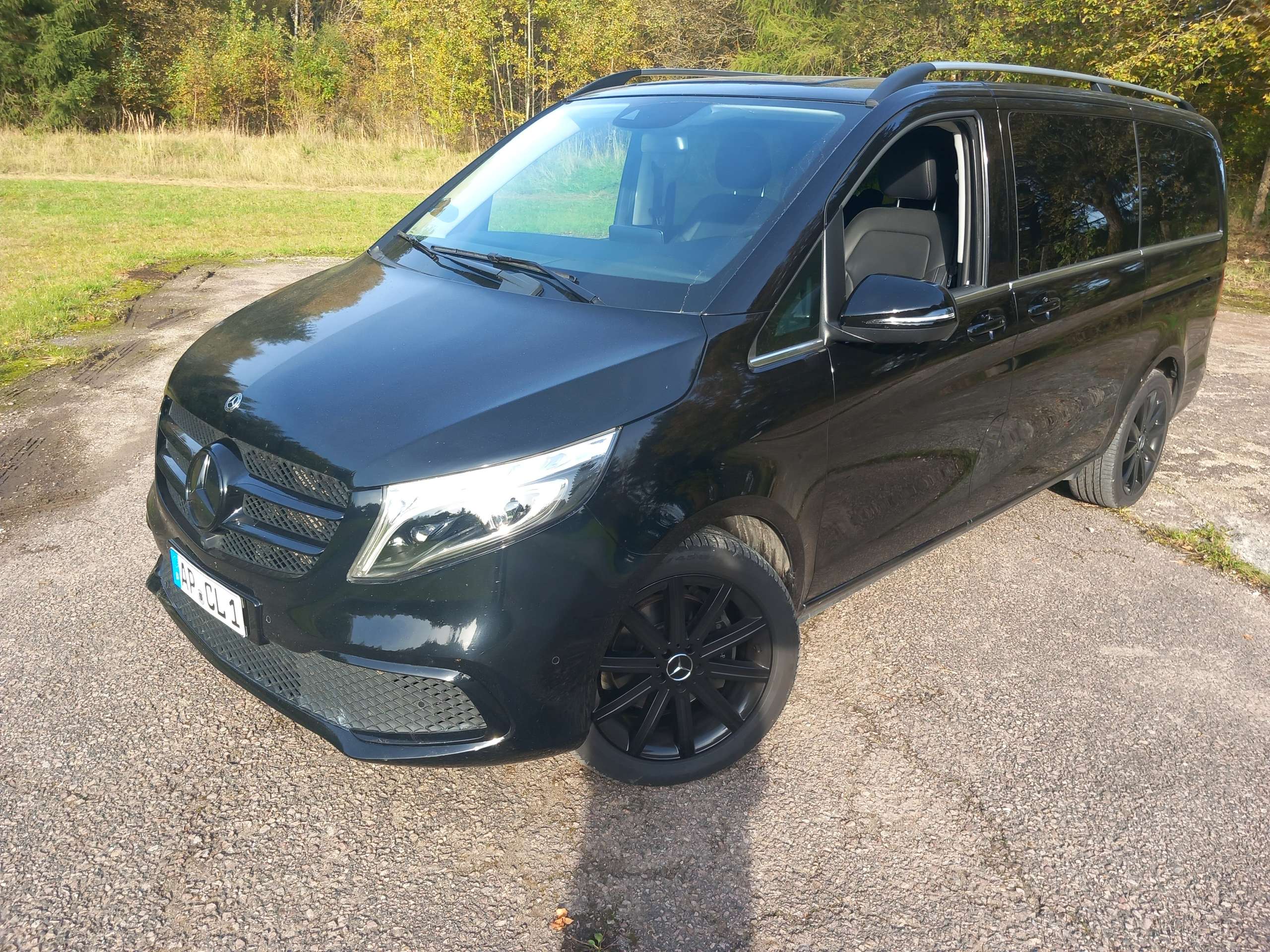 Mercedes-Benz - V 300