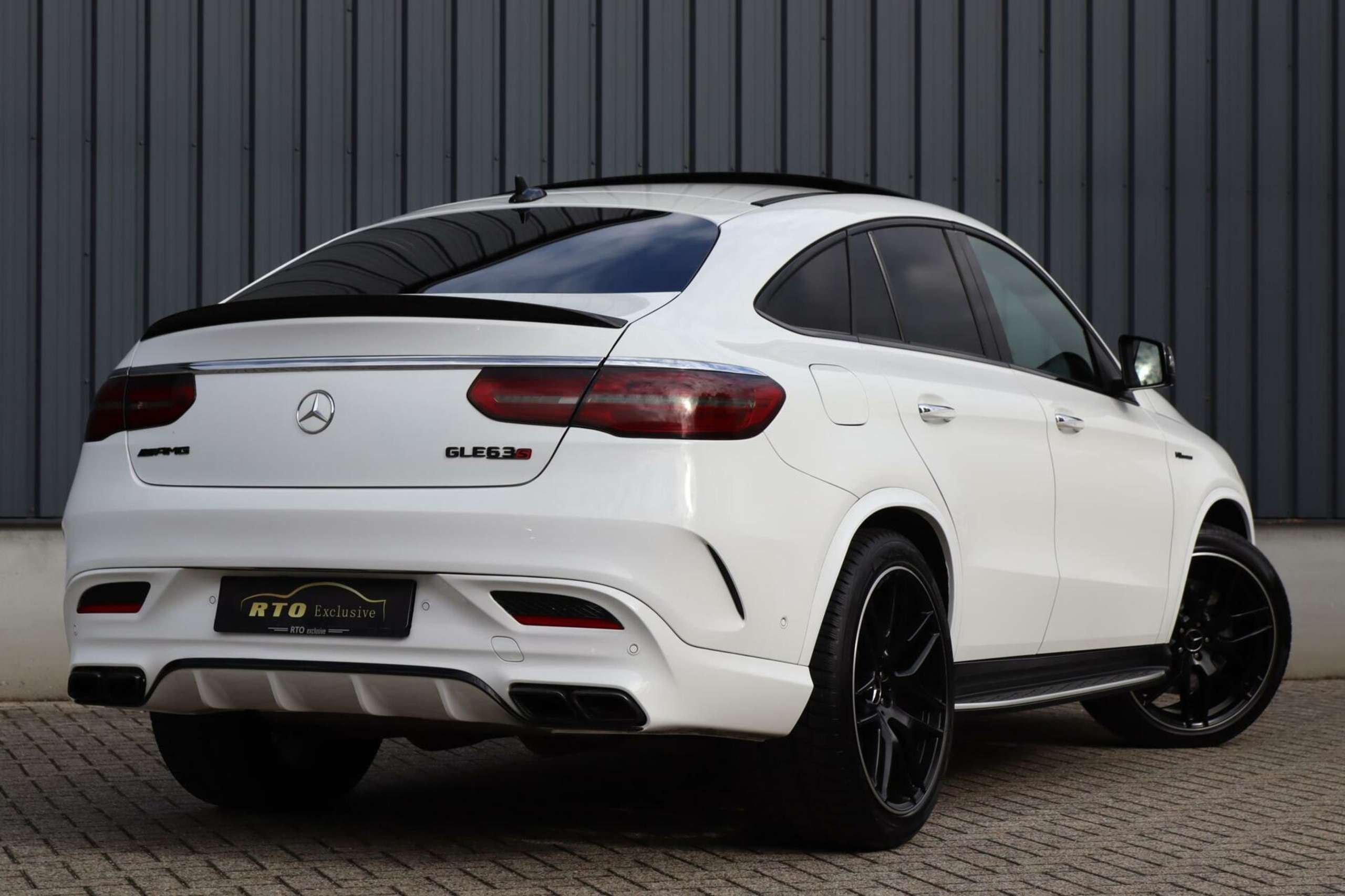 Mercedes-Benz - GLE 63 AMG