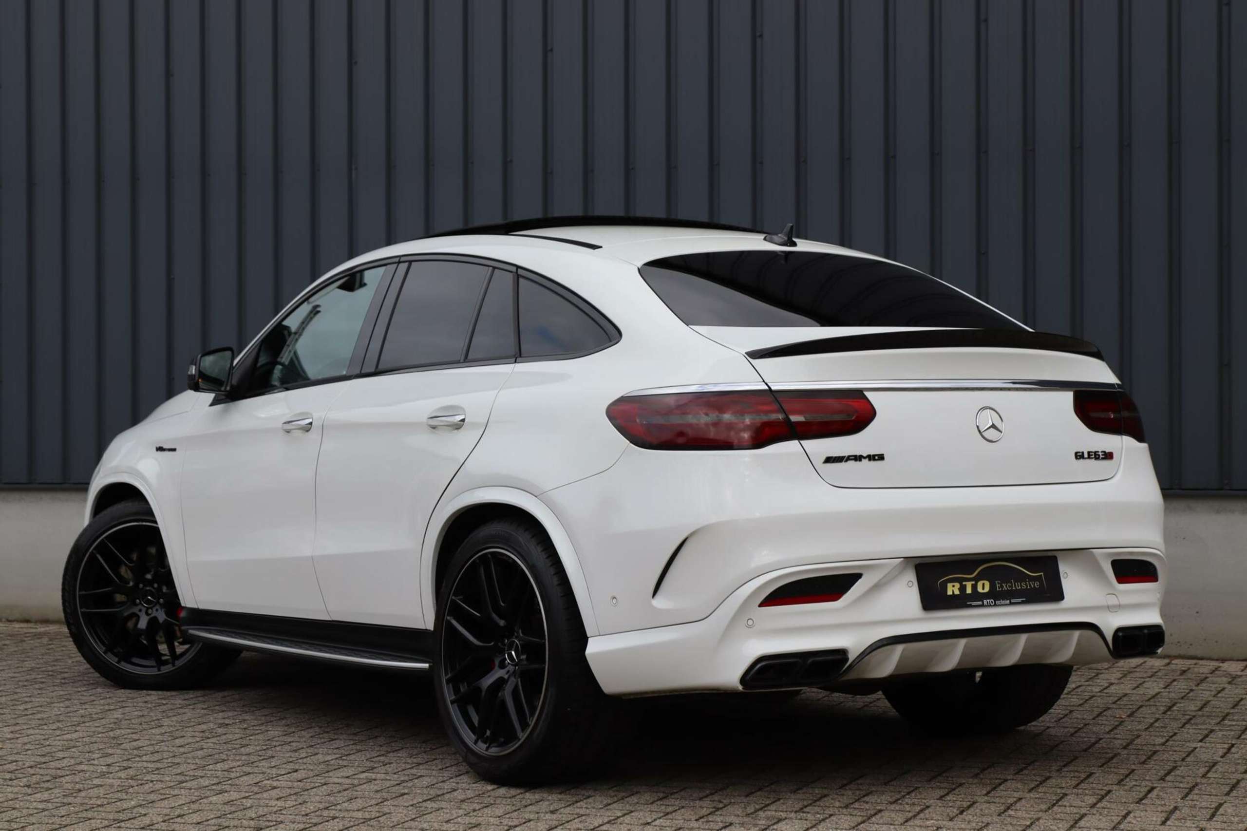 Mercedes-Benz - GLE 63 AMG