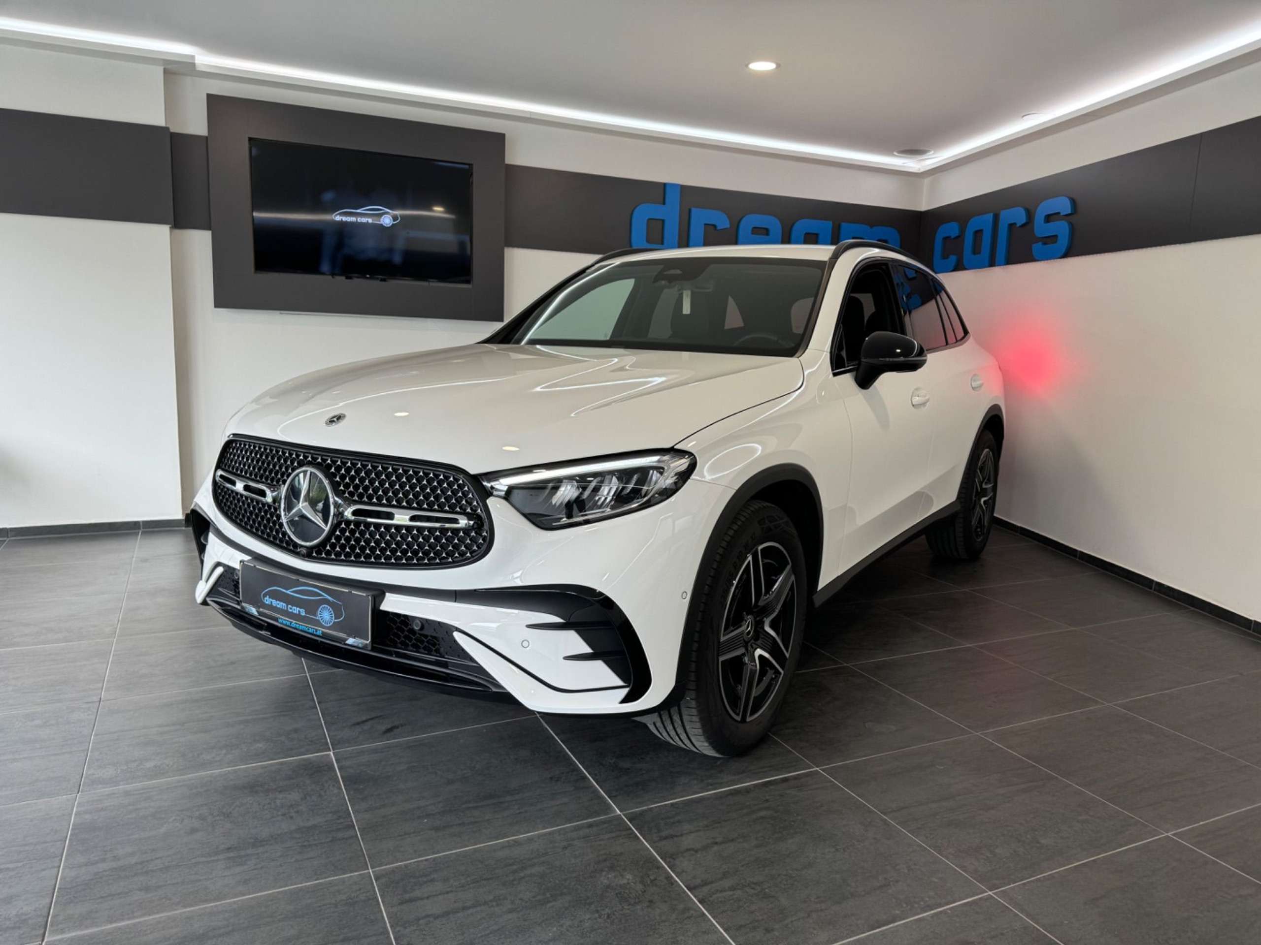 Mercedes-Benz - GLC 220