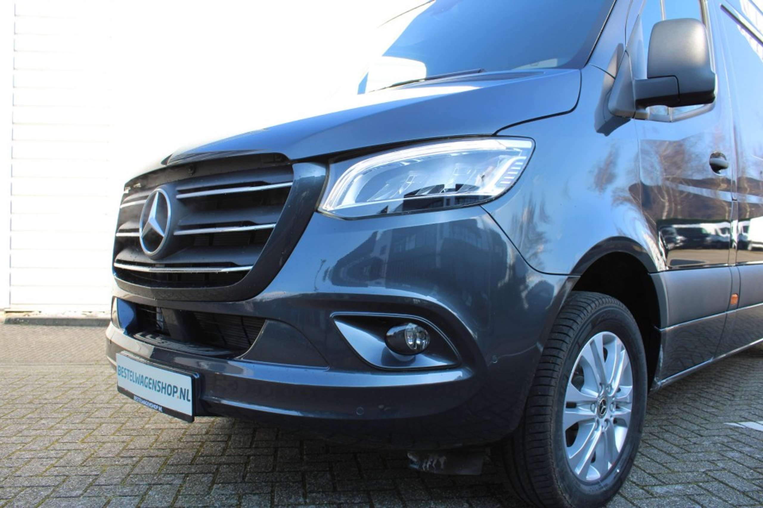 Mercedes-Benz - Sprinter