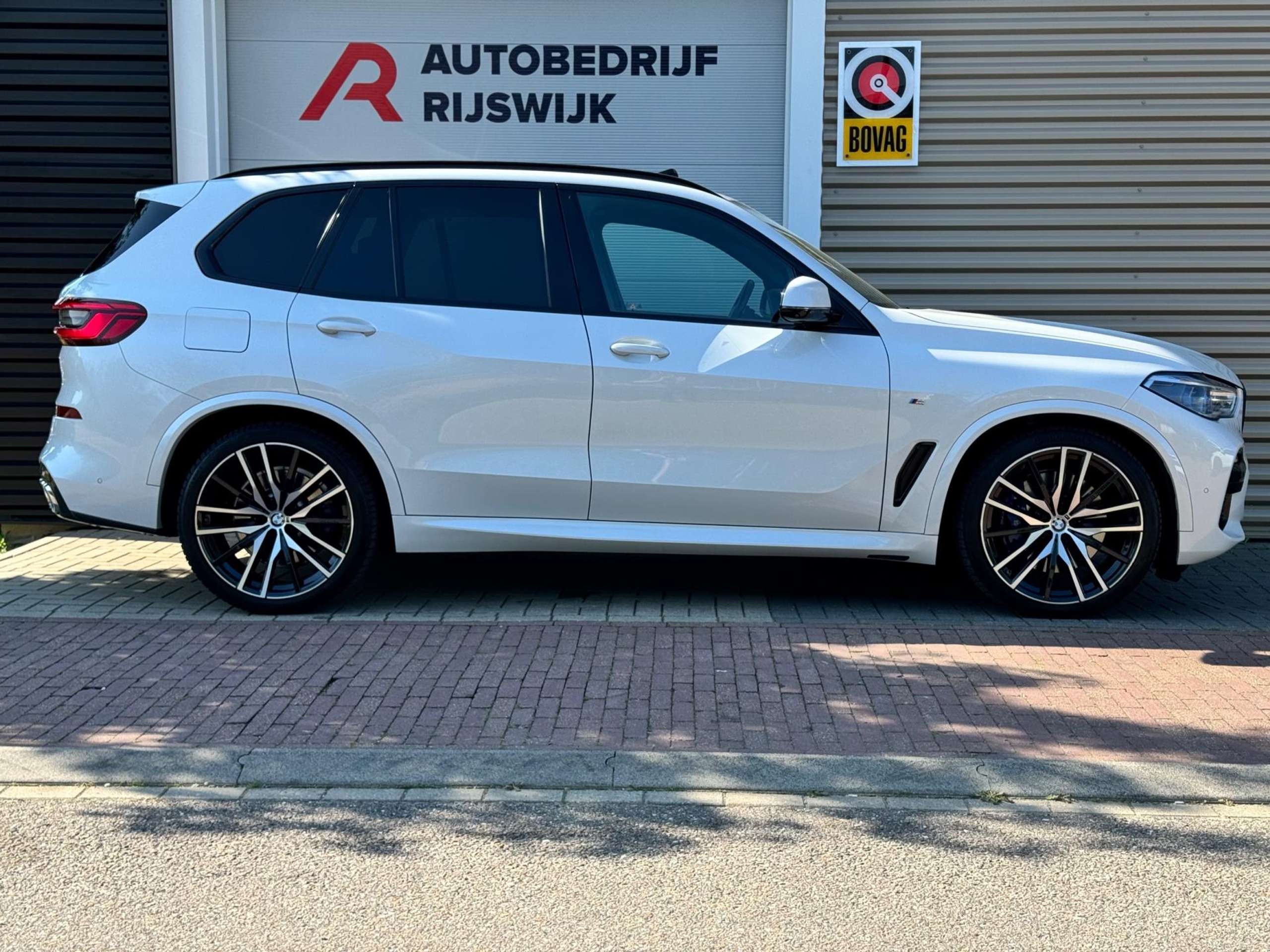 BMW - X5