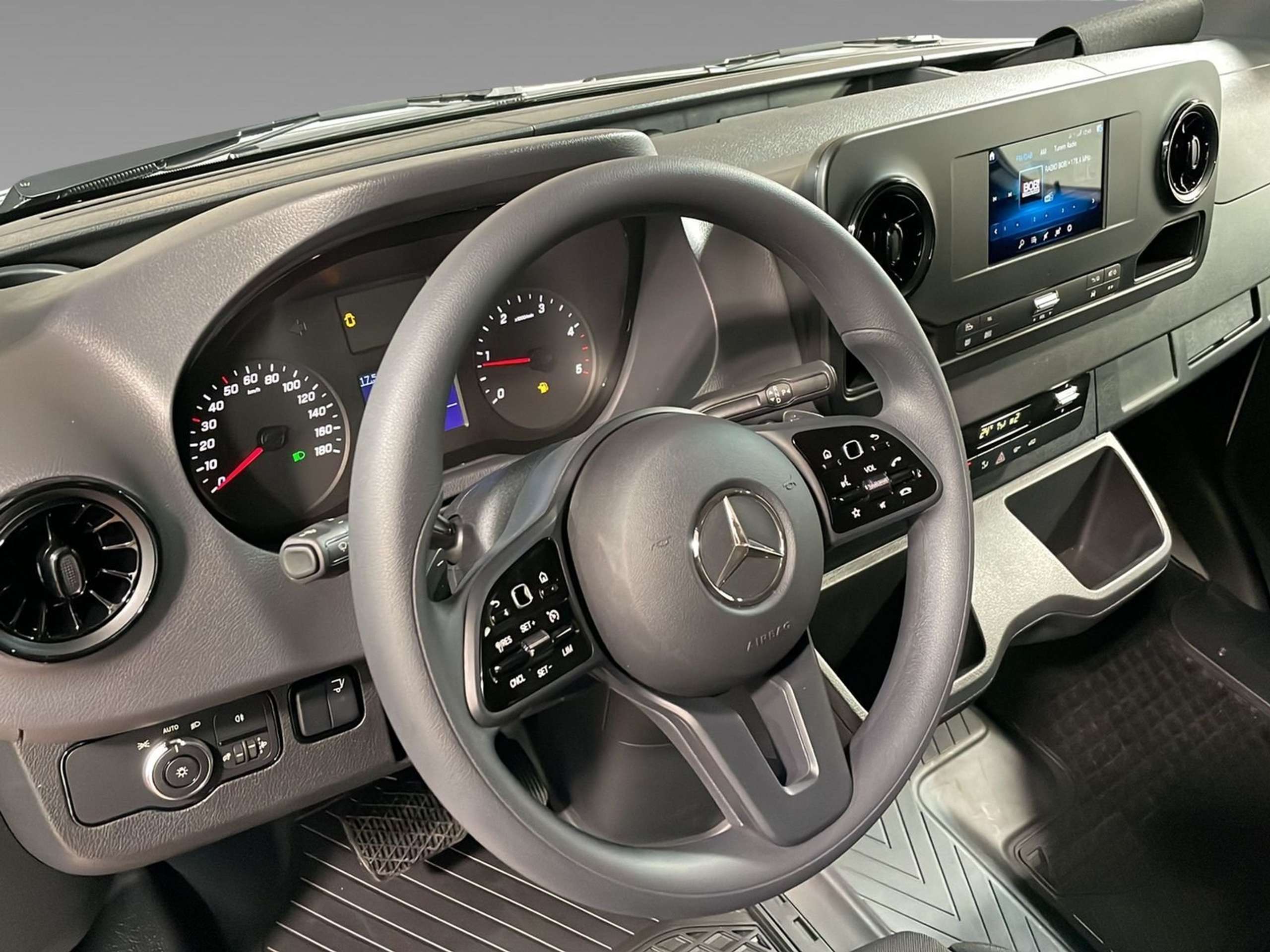 Mercedes-Benz - Sprinter