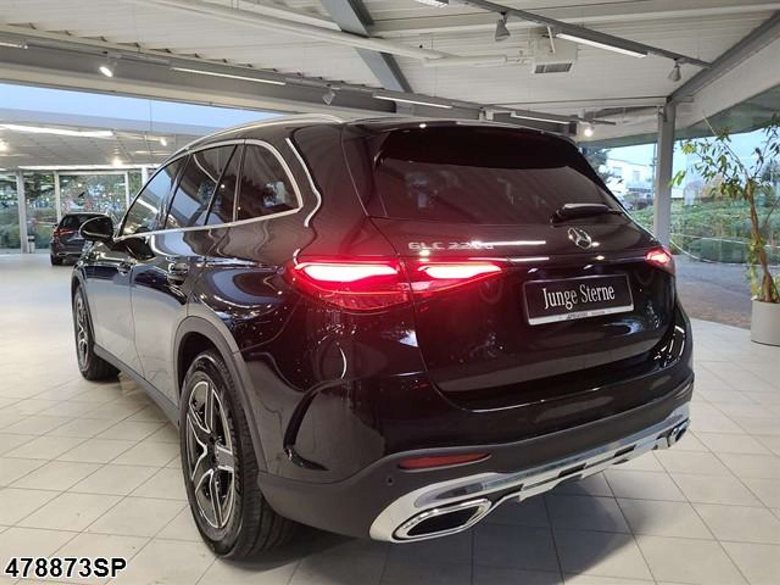 Mercedes-Benz - GLC 220