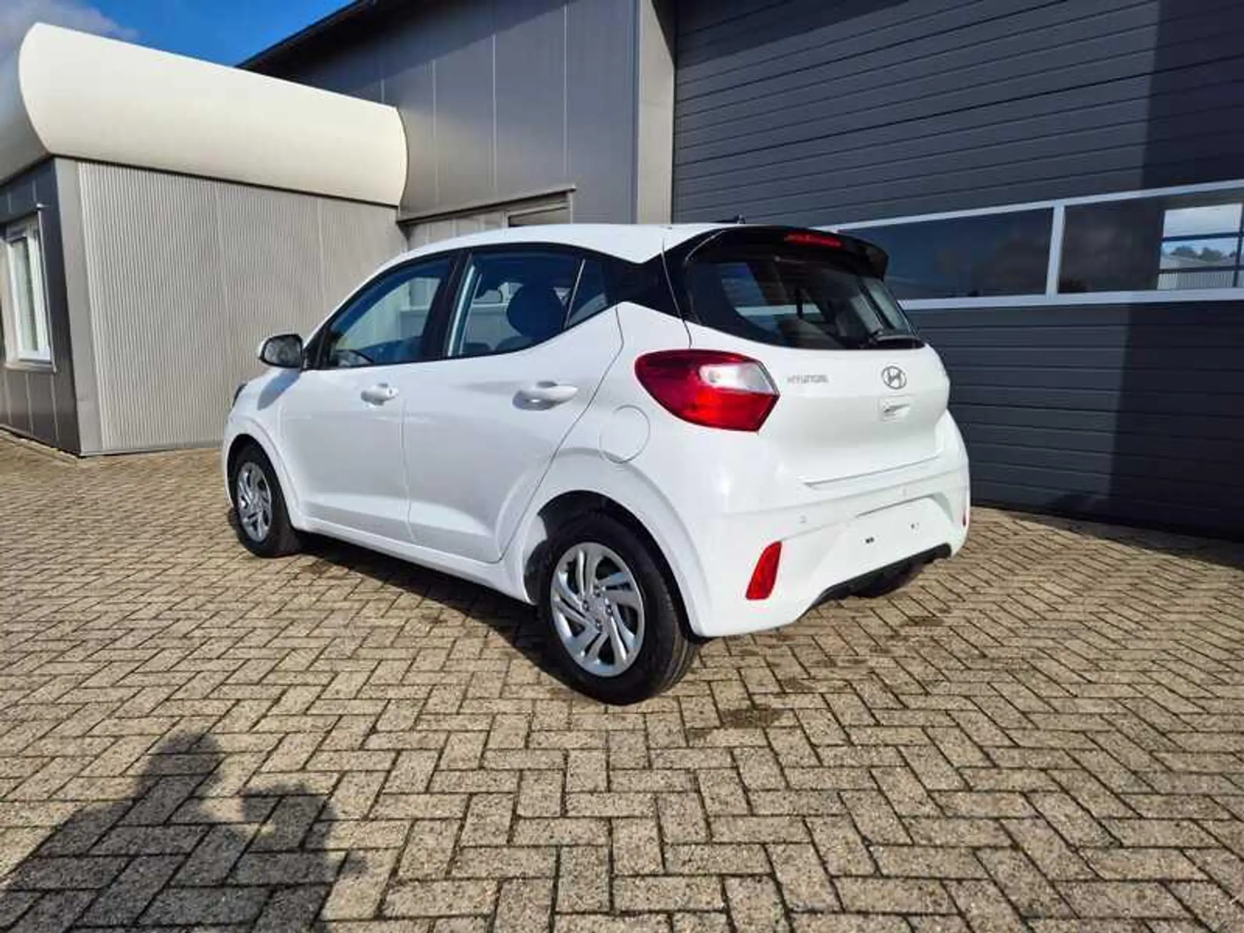 Hyundai - i10