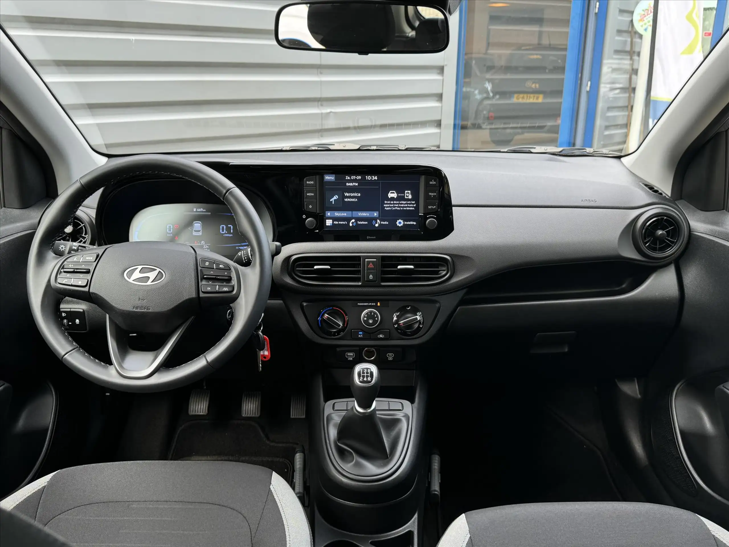 Hyundai - i10