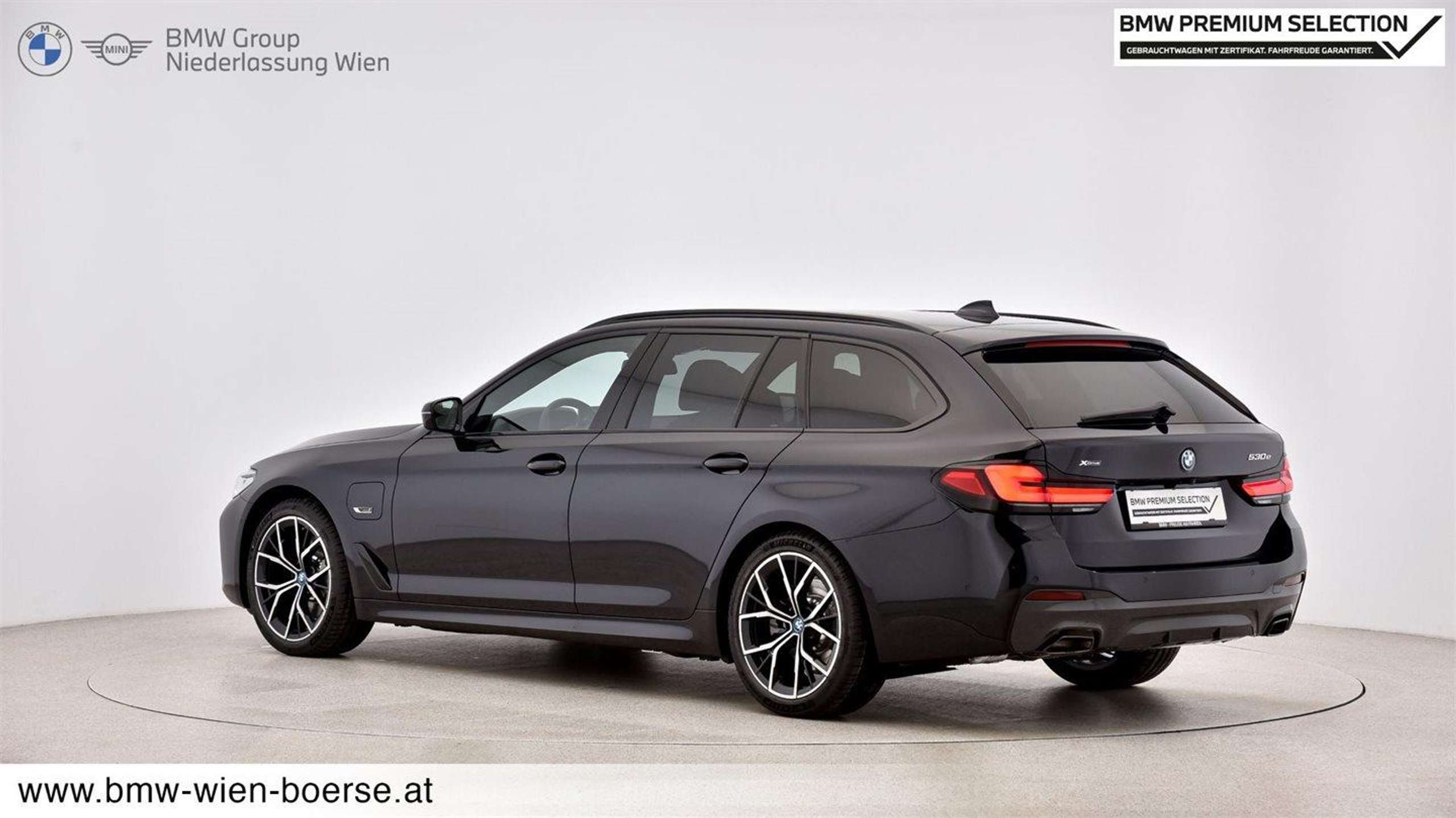 BMW - 530