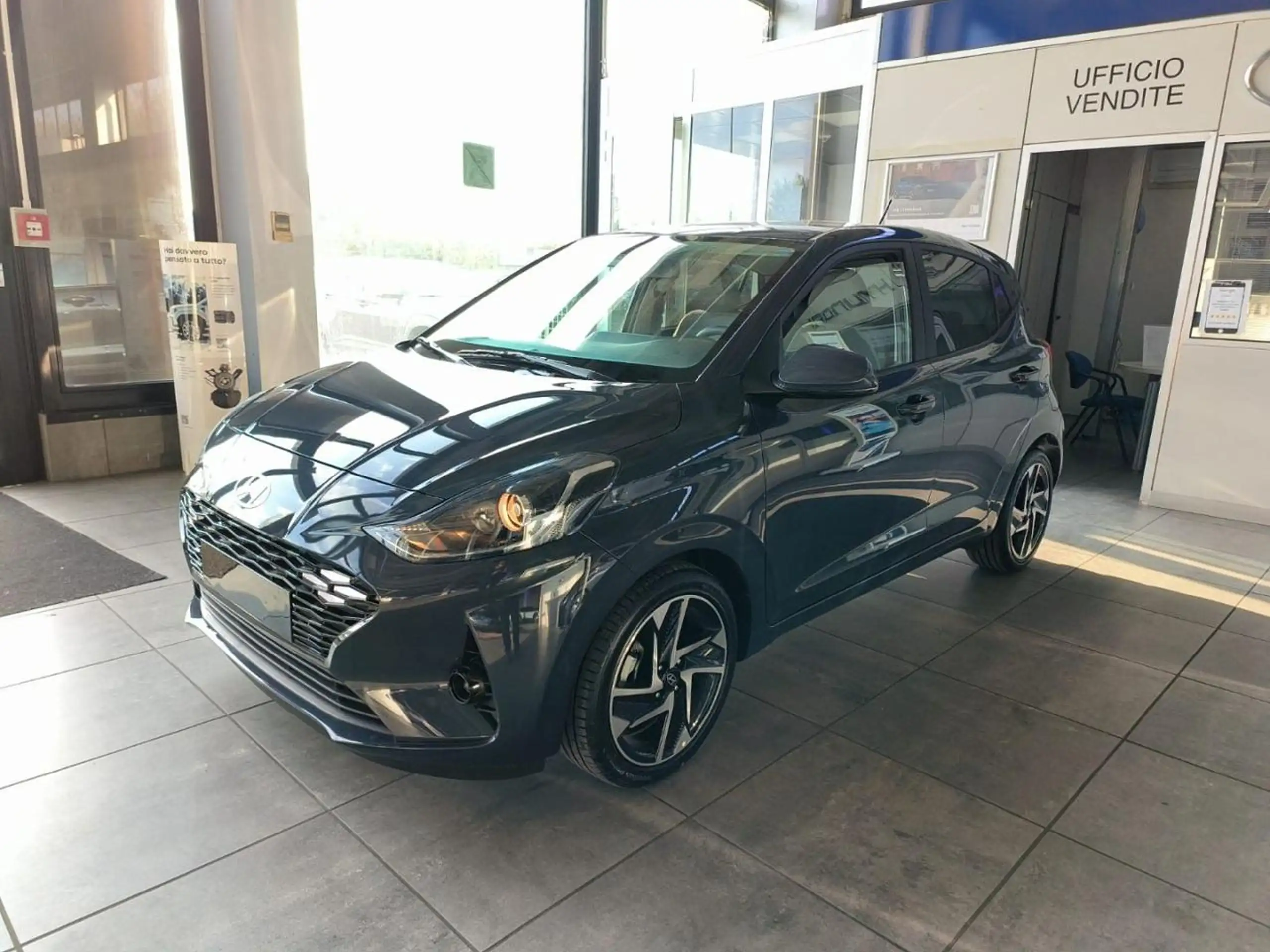 Hyundai - i10