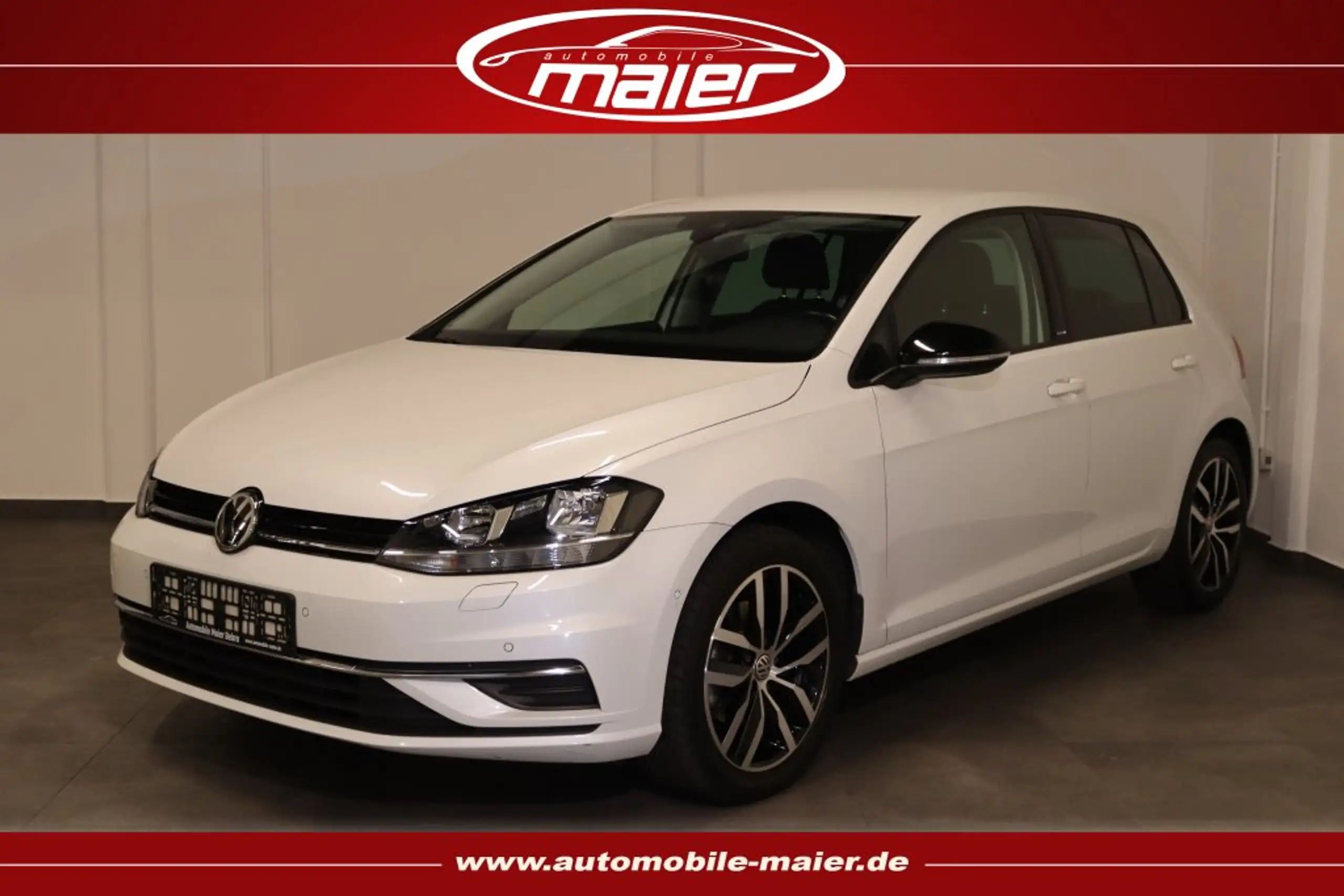 Volkswagen - Golf