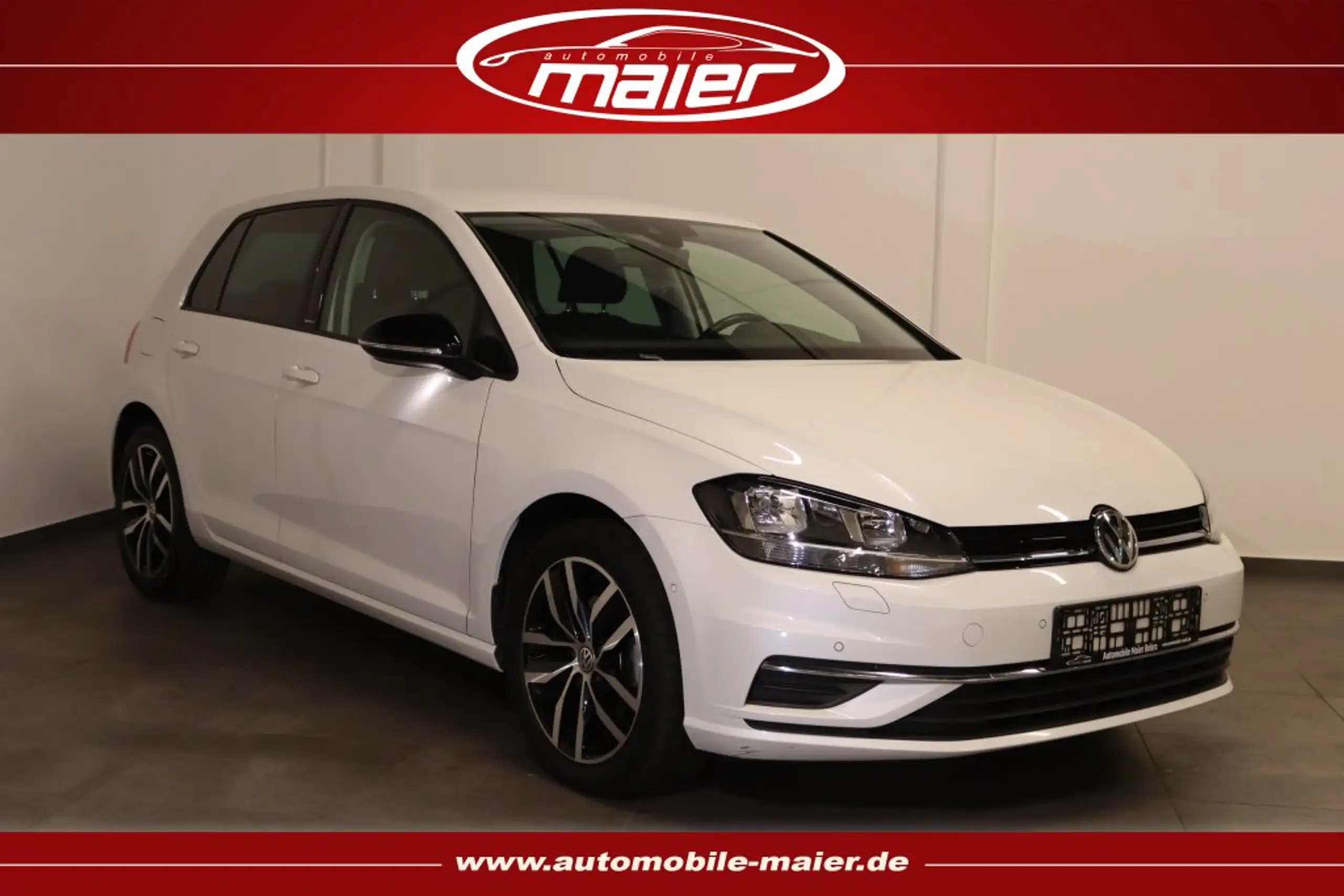 Volkswagen - Golf