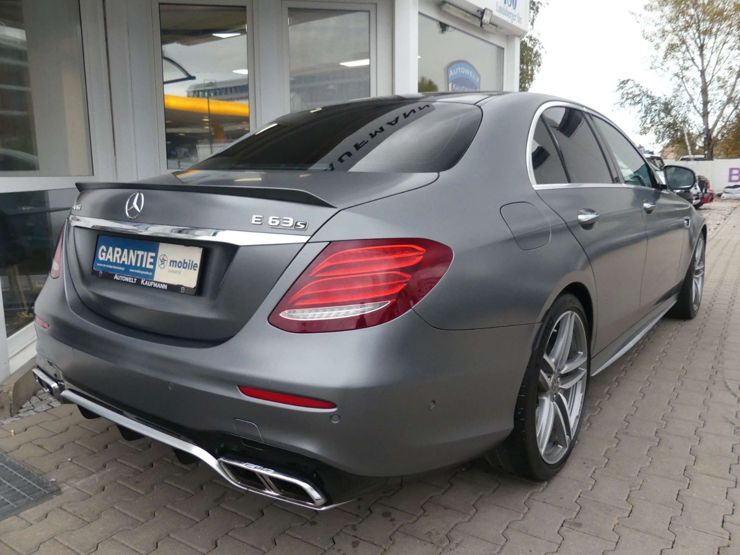 Mercedes-Benz - E 63 AMG