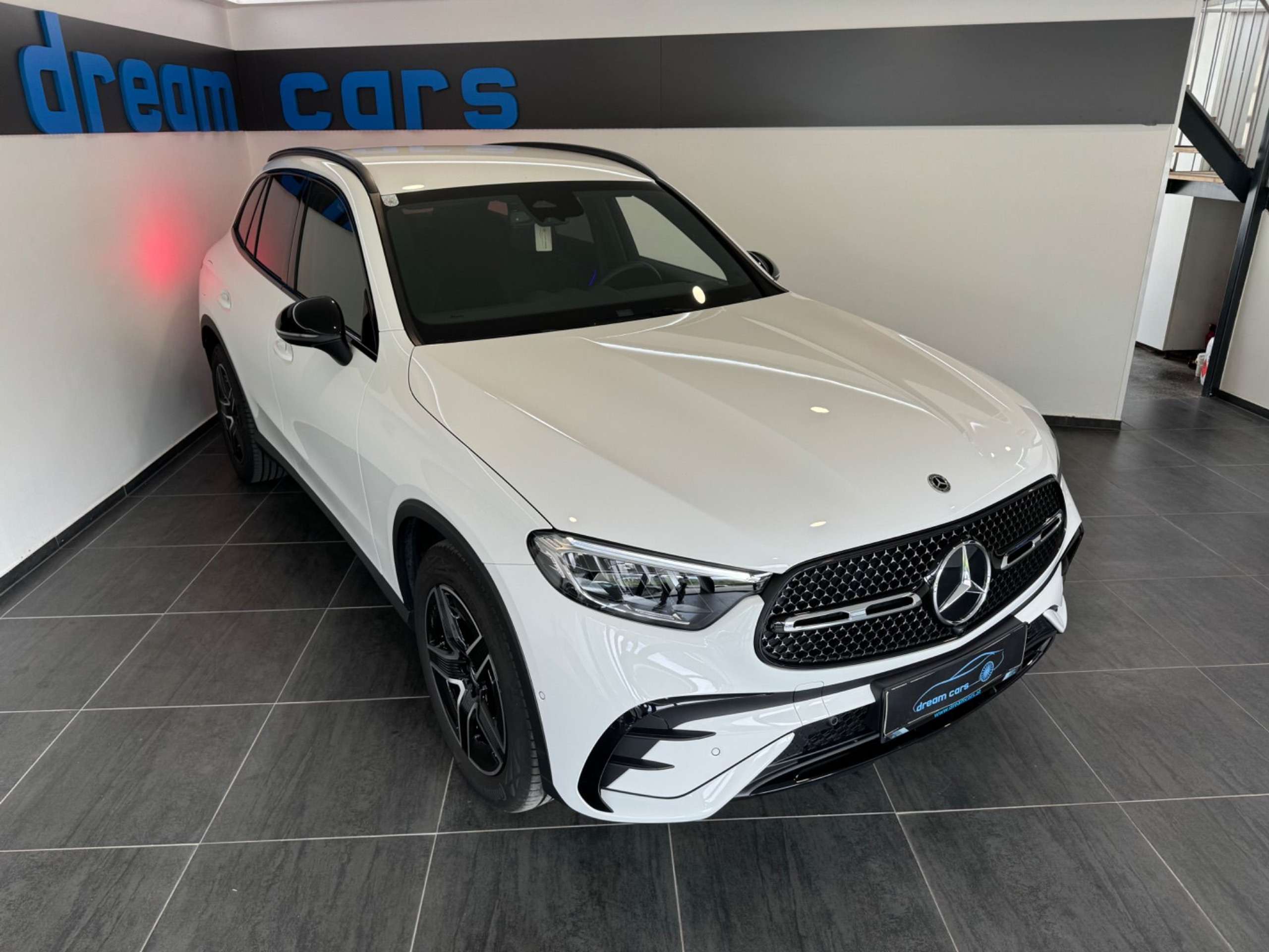 Mercedes-Benz - GLC 220