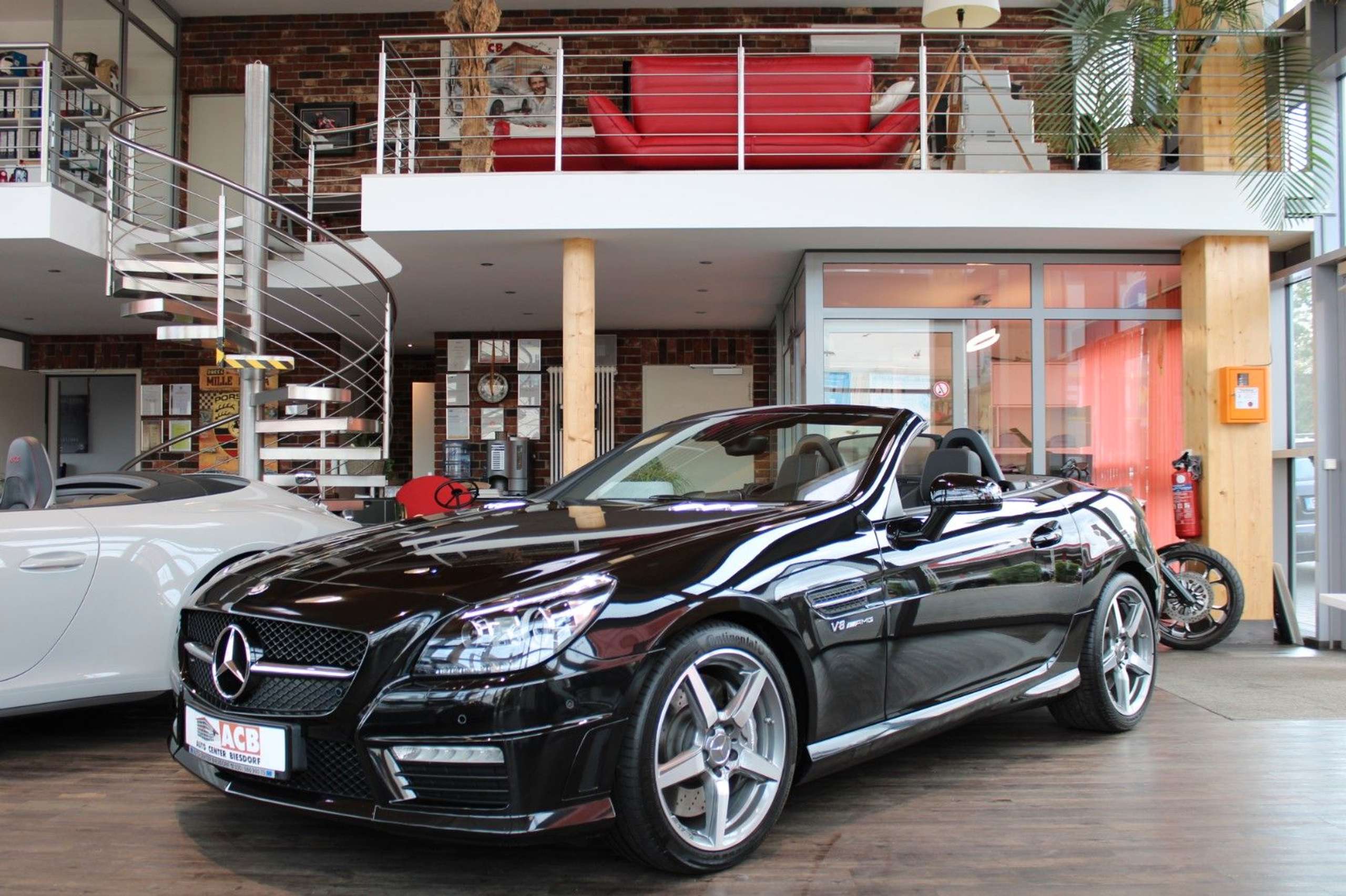 Mercedes-Benz - SLK 55 AMG