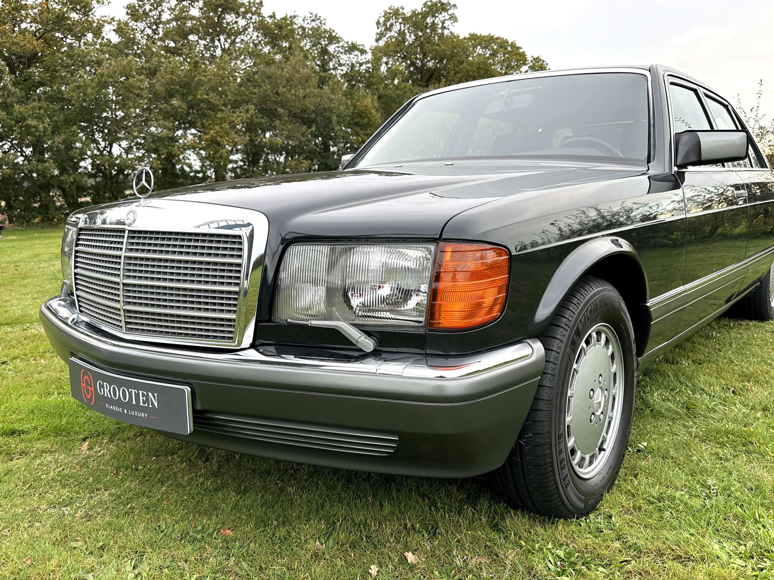 Mercedes-Benz - S 560