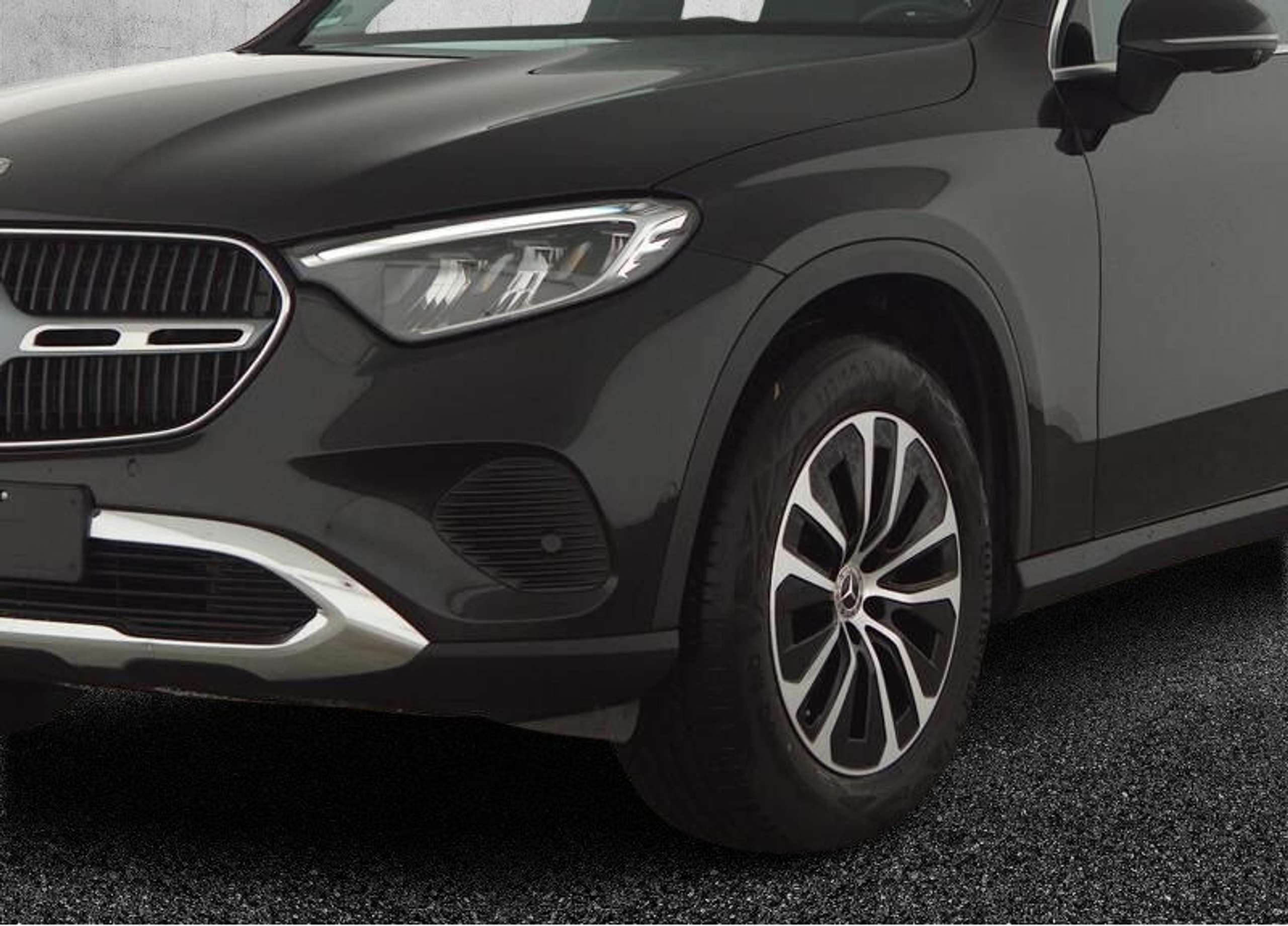 Mercedes-Benz - GLC 220