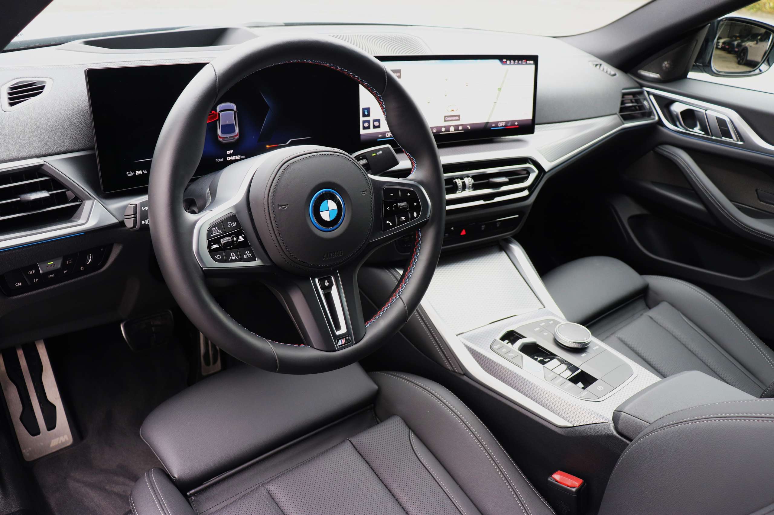 BMW - i4