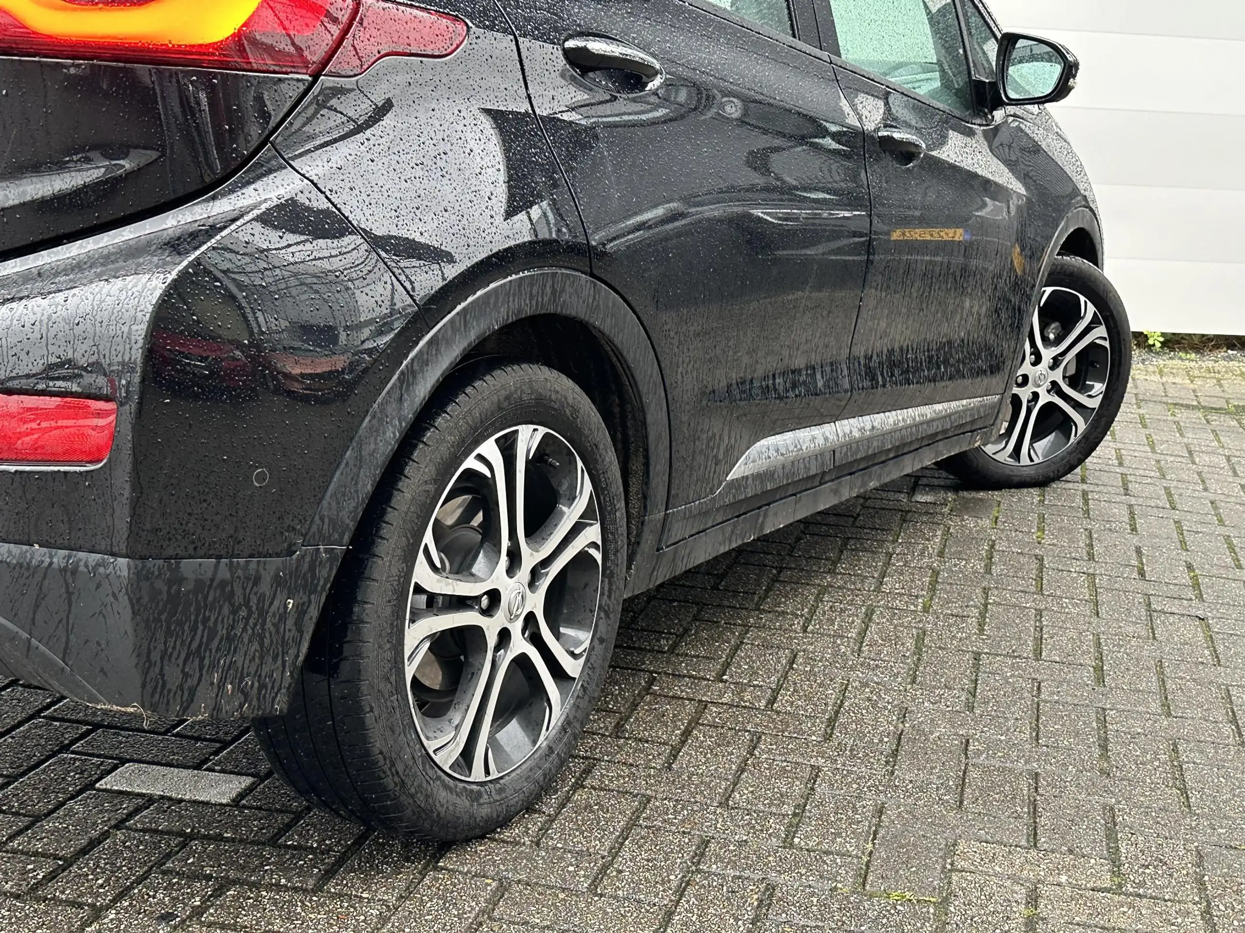 Opel - Ampera-E