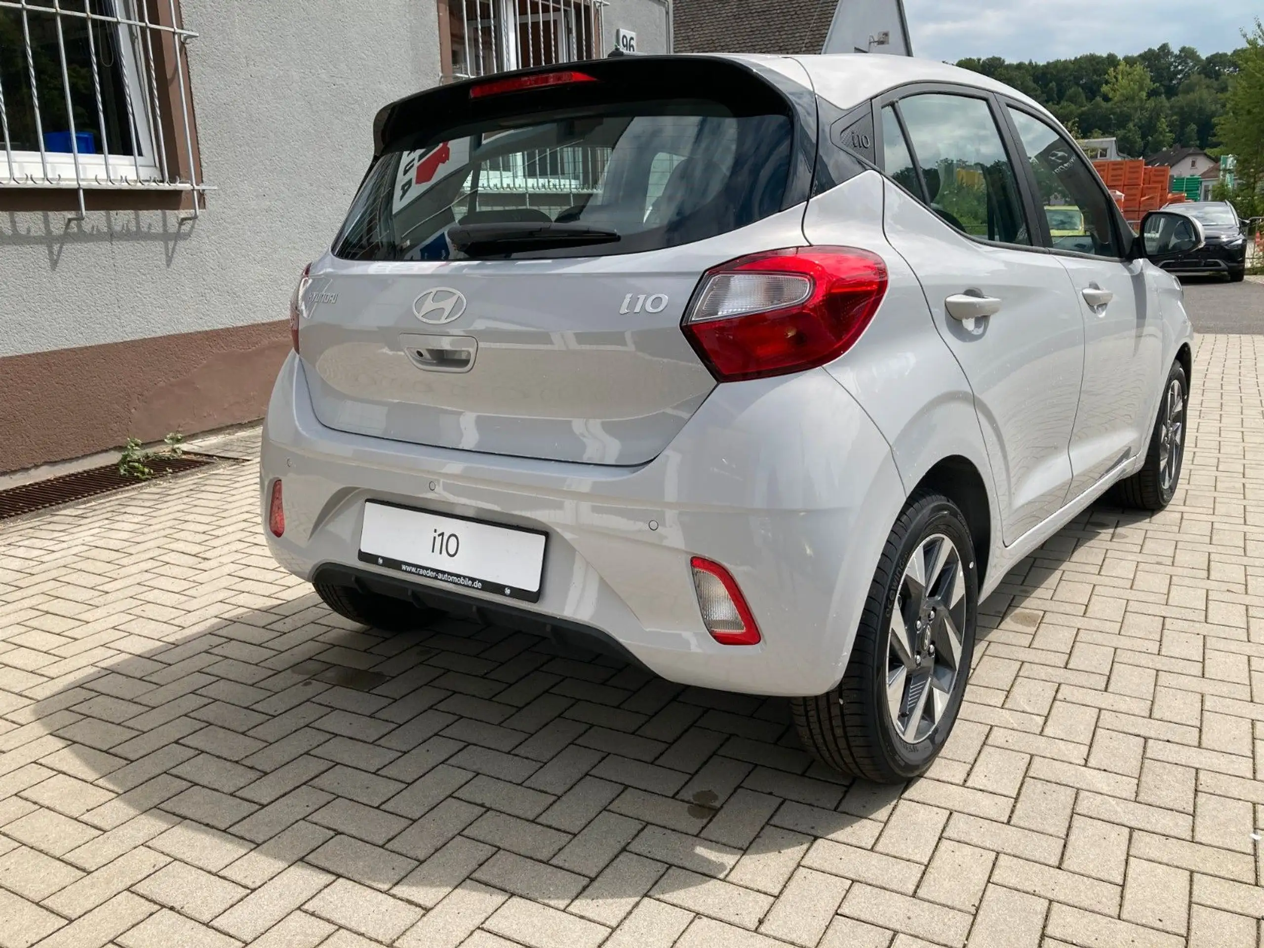 Hyundai - i10