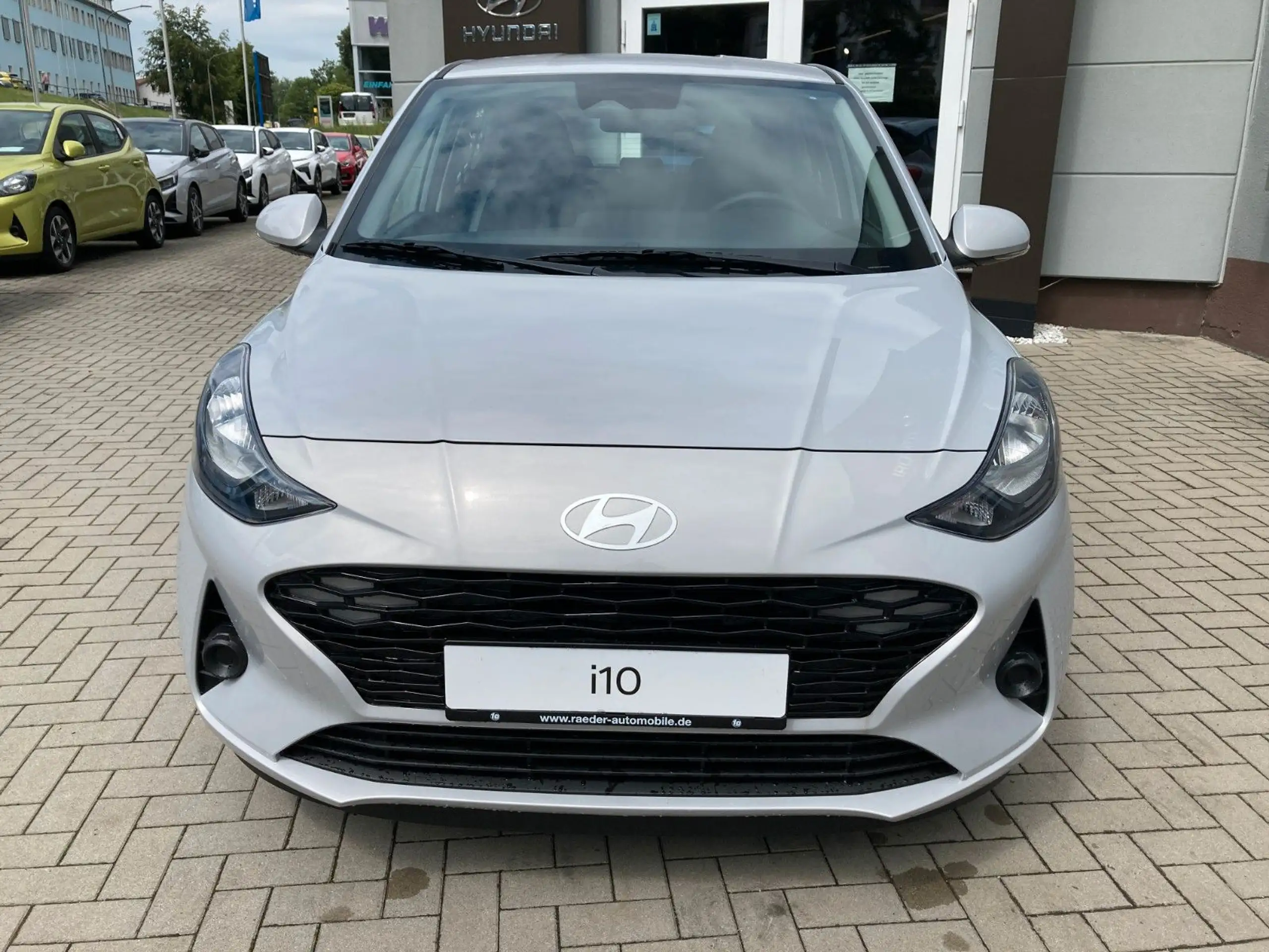 Hyundai - i10