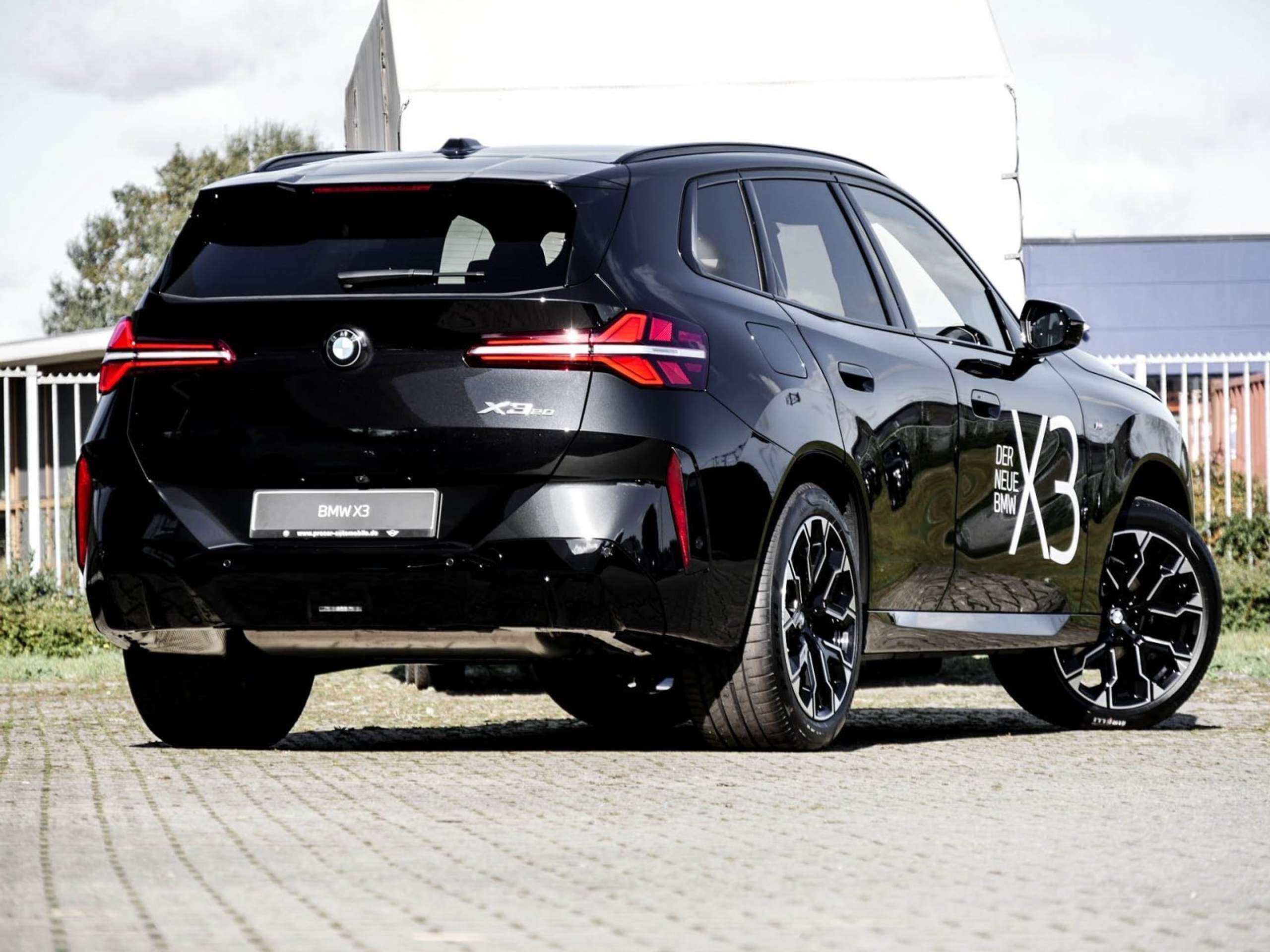 BMW - X3