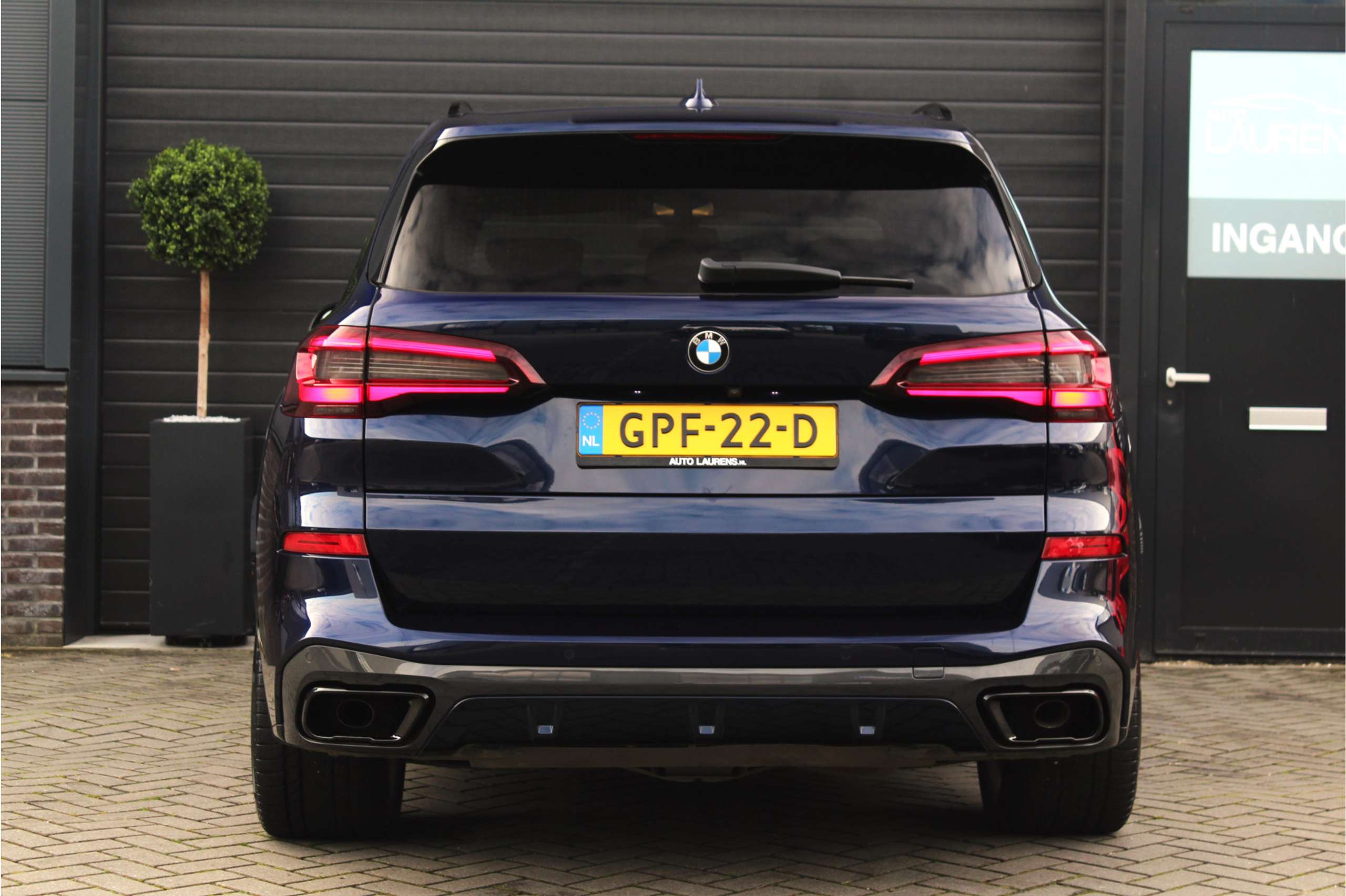 BMW - X5