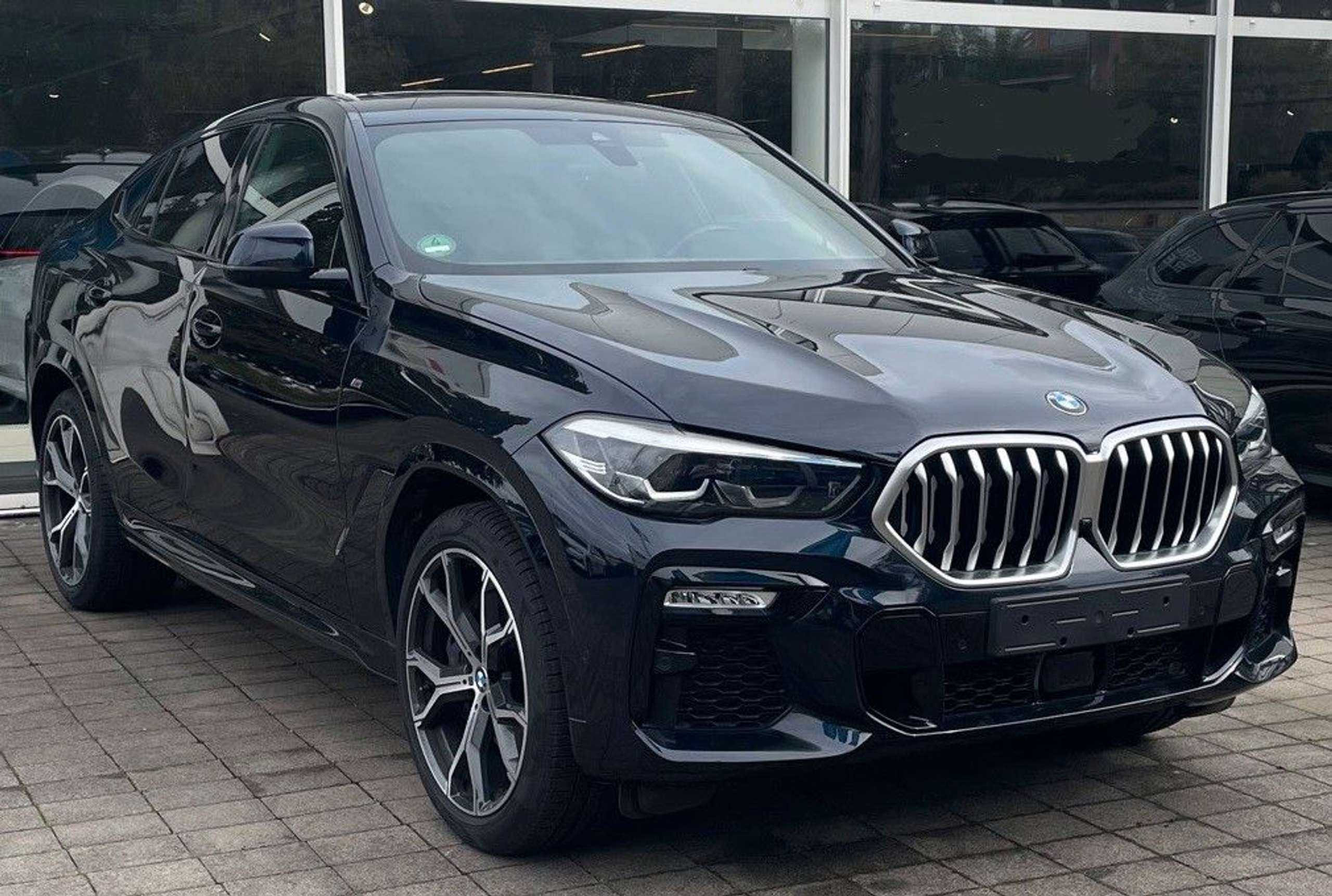 BMW - X6