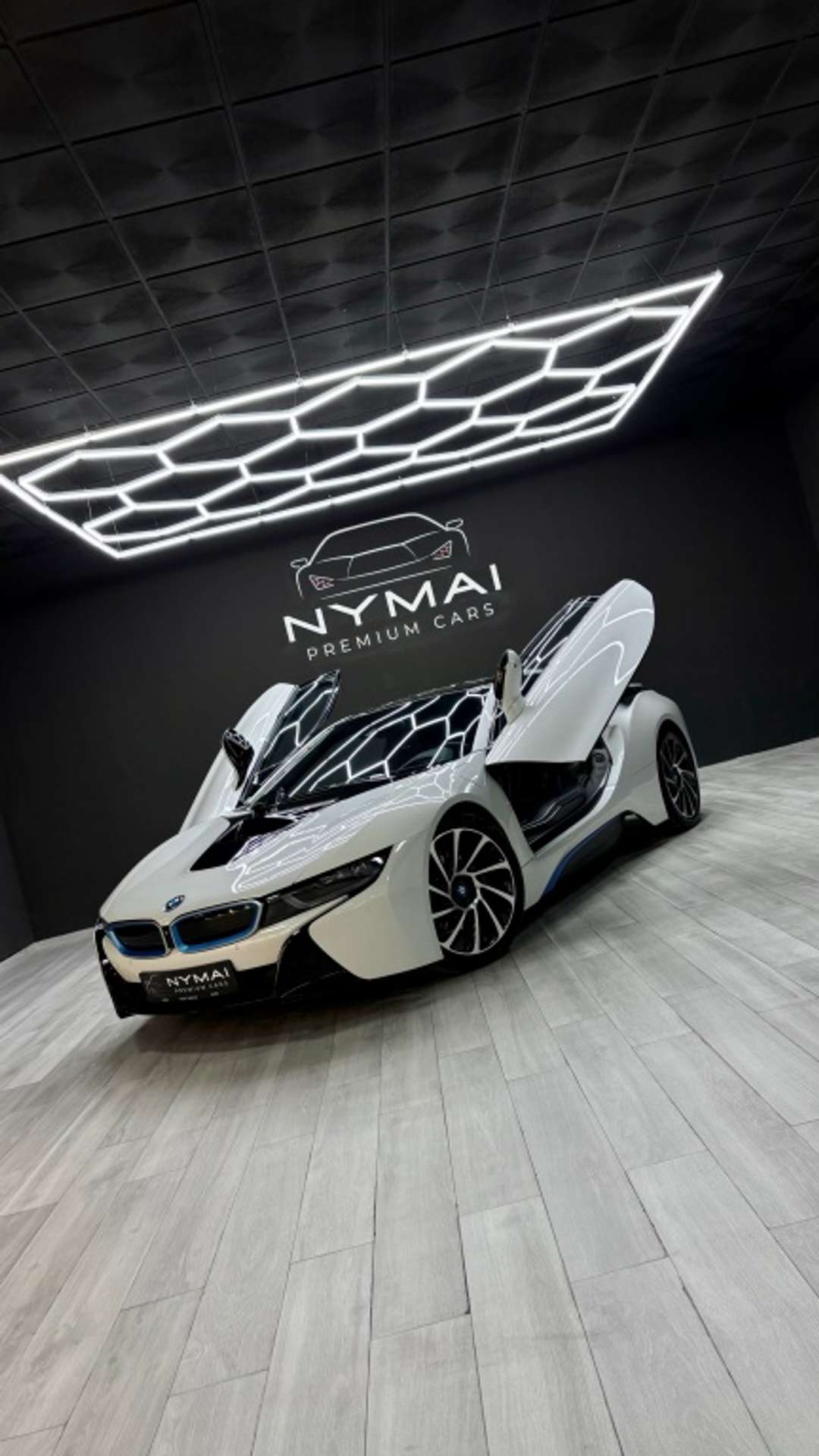 BMW - i8