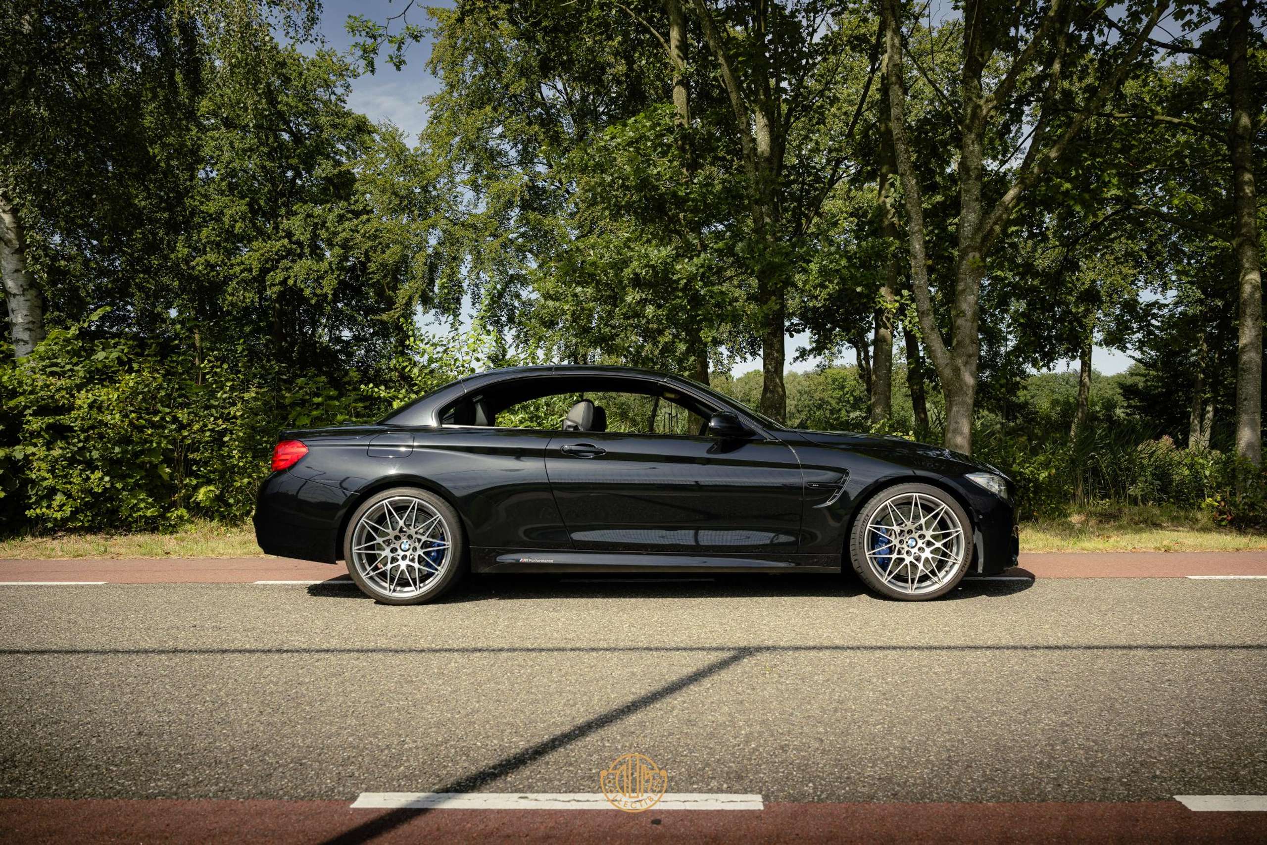 BMW - M4