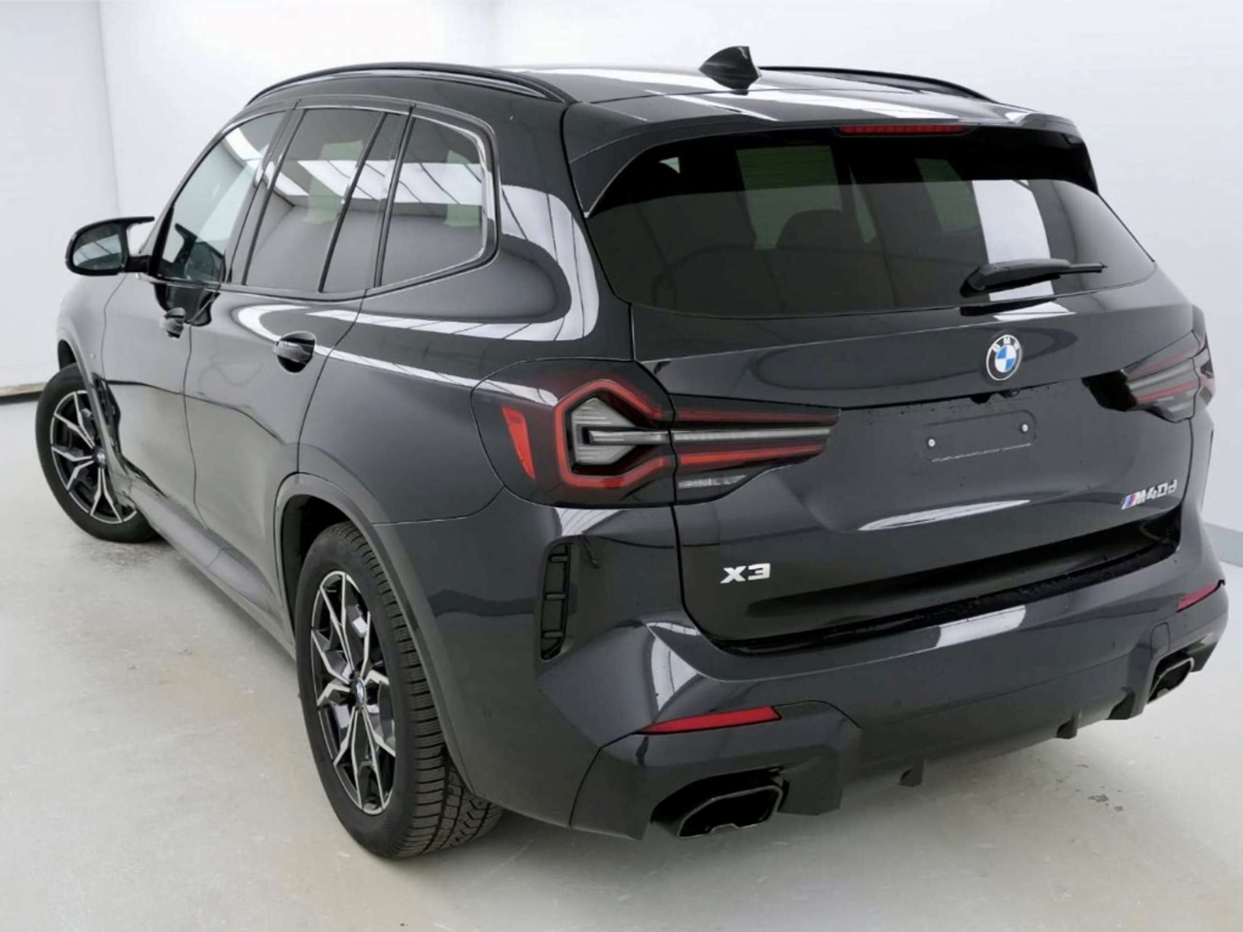 BMW - X3