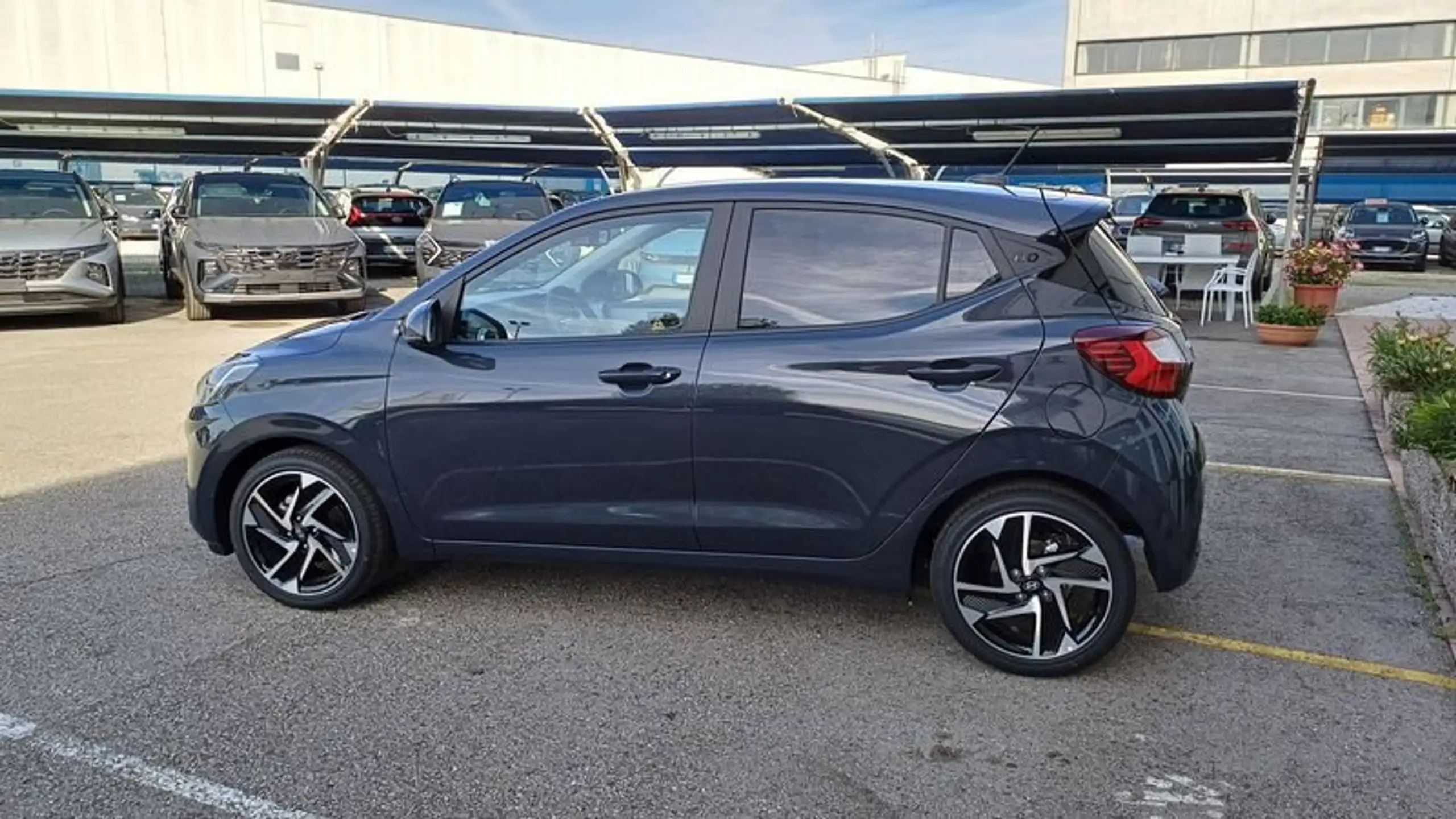 Hyundai - i10