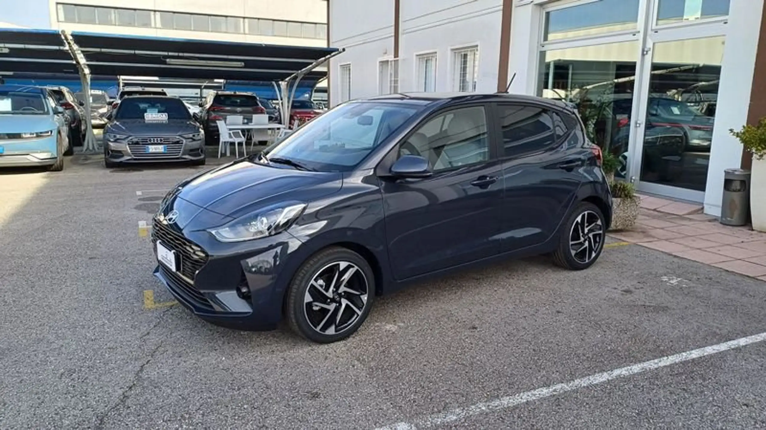 Hyundai - i10