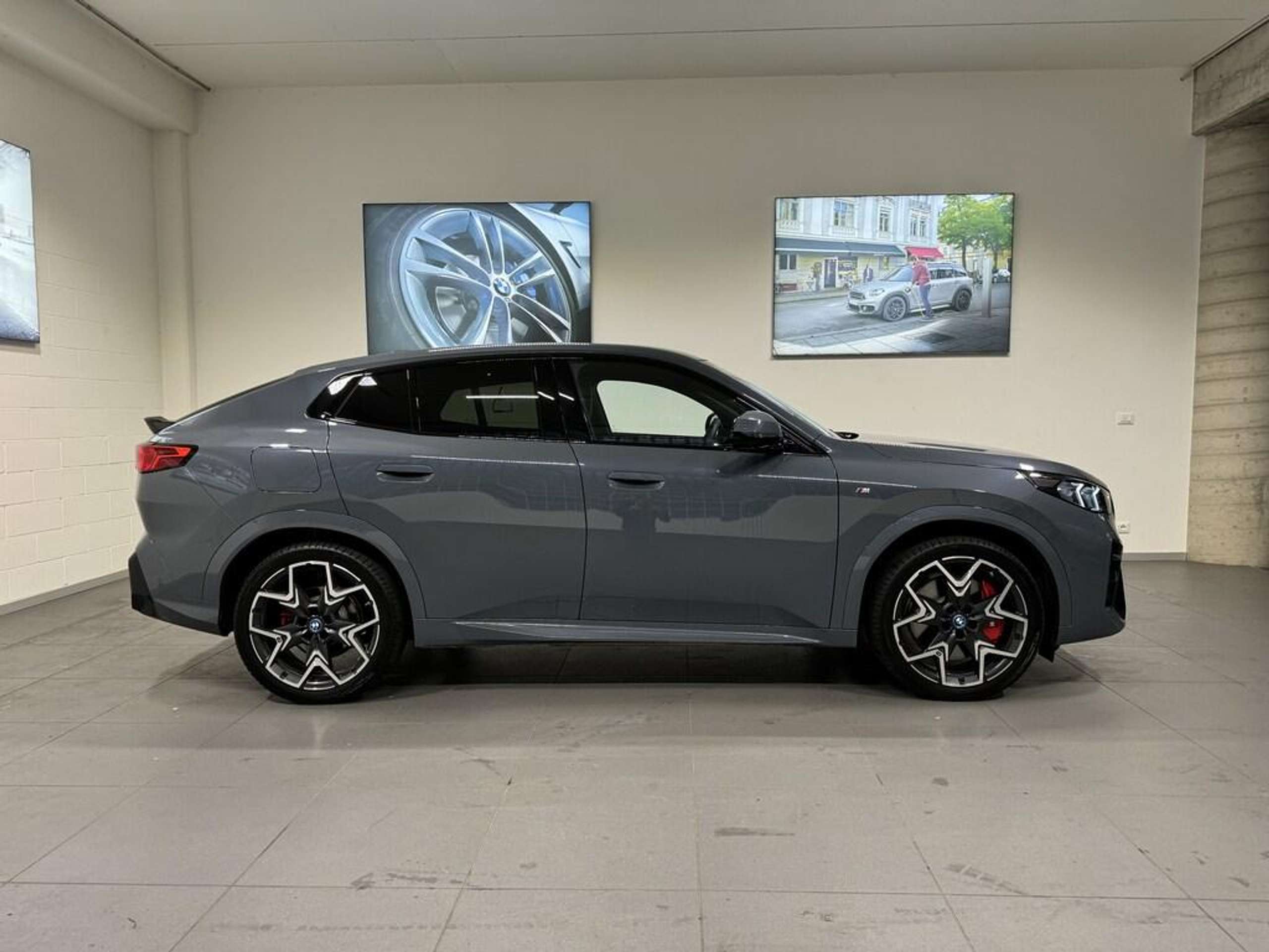 BMW - iX2