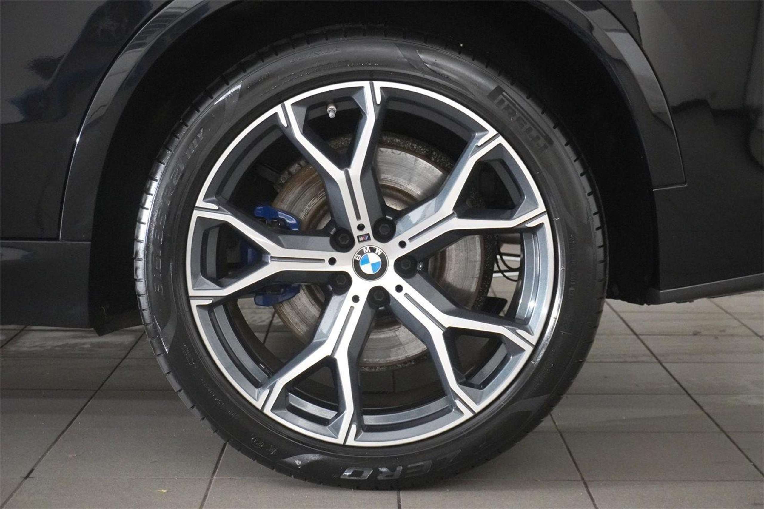 BMW - X5