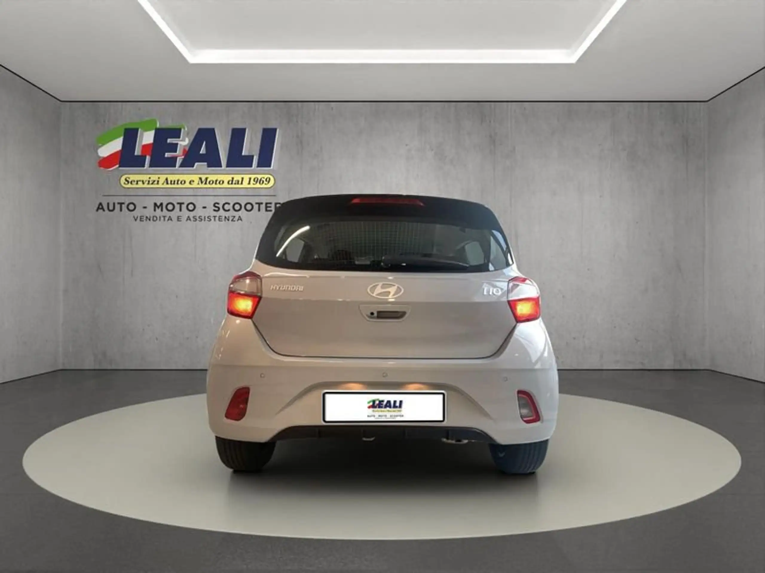 Hyundai - i10