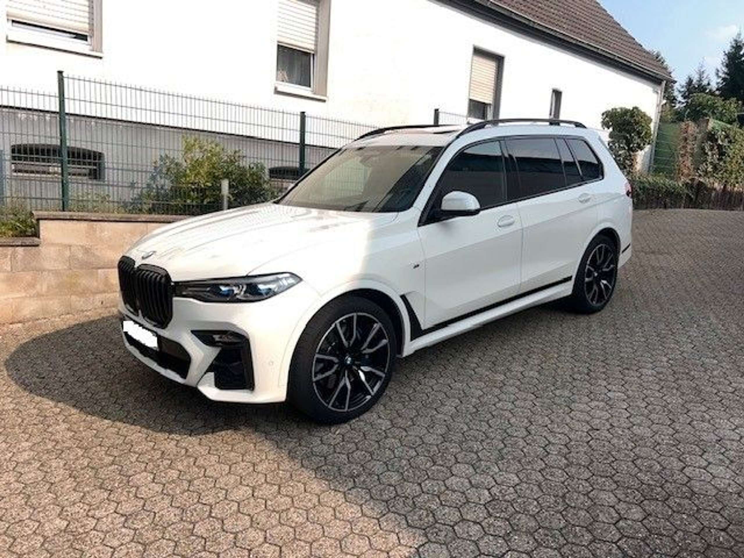 BMW - X7