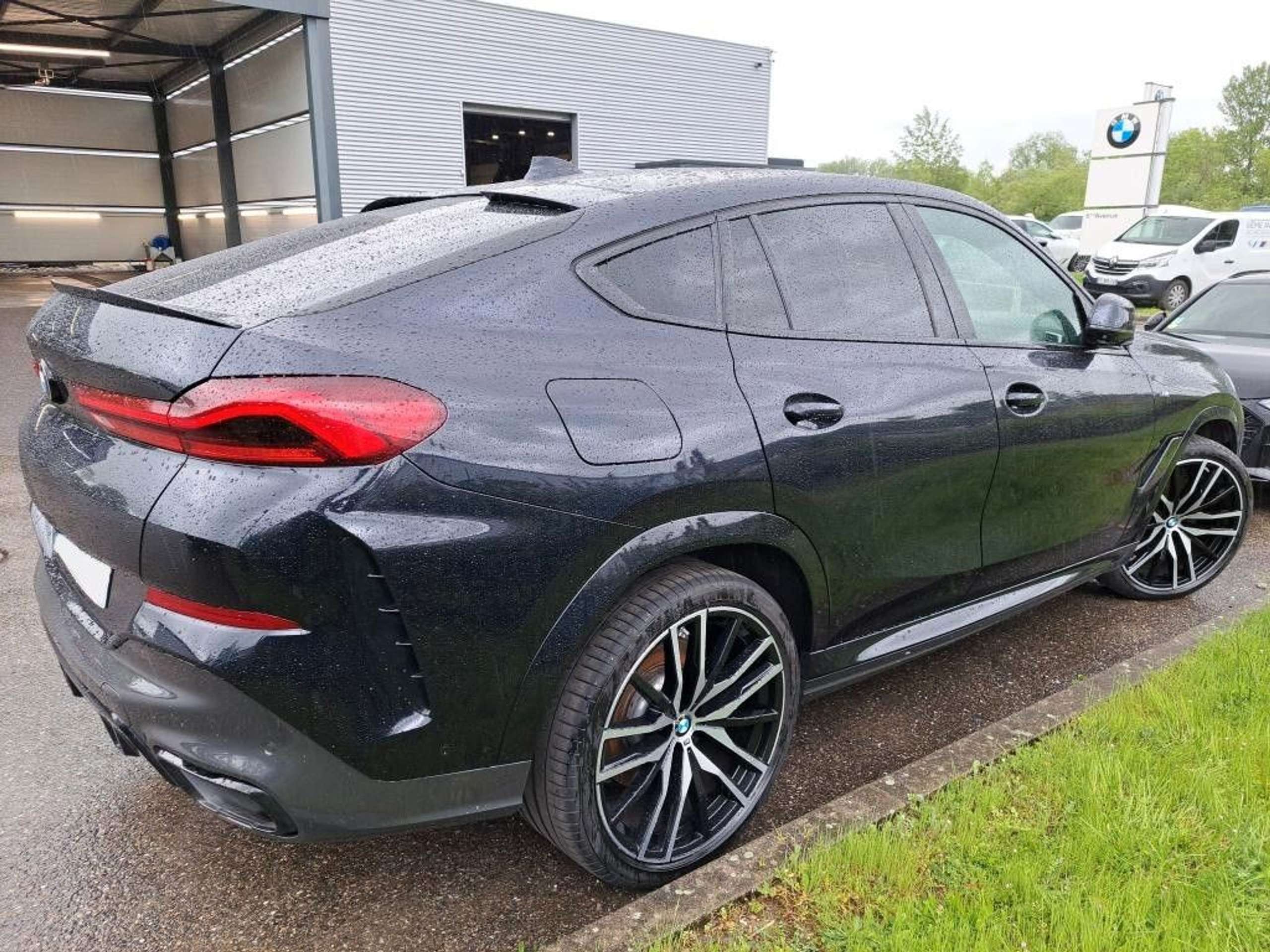 BMW - X6