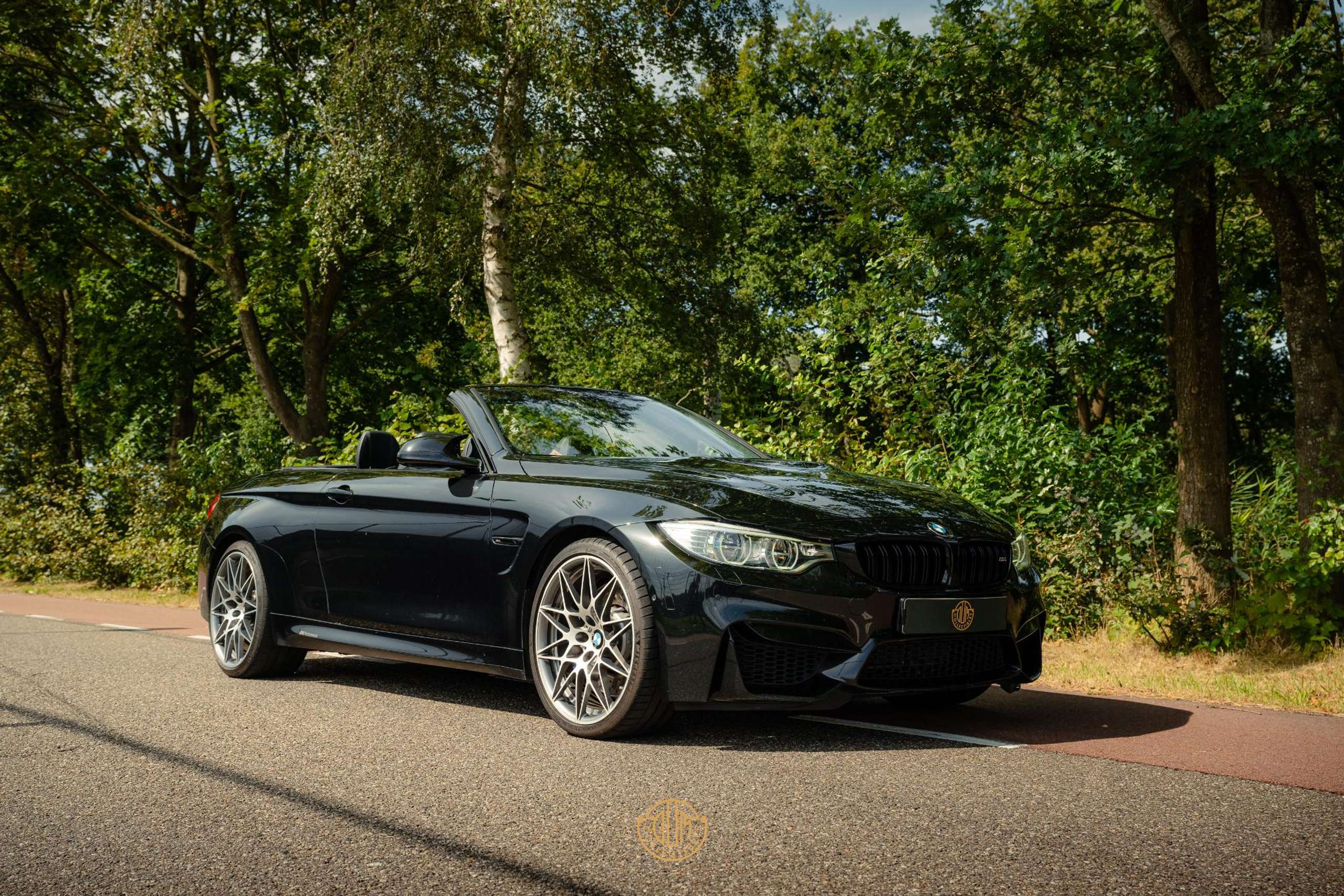 BMW - M4