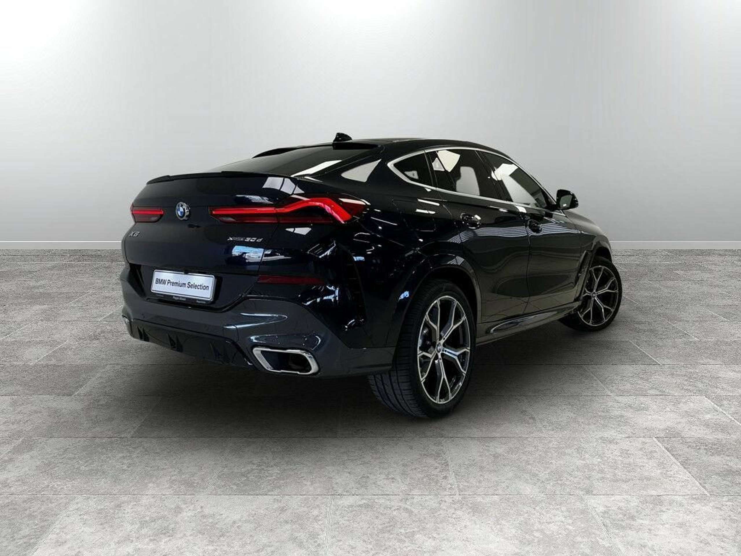 BMW - X6