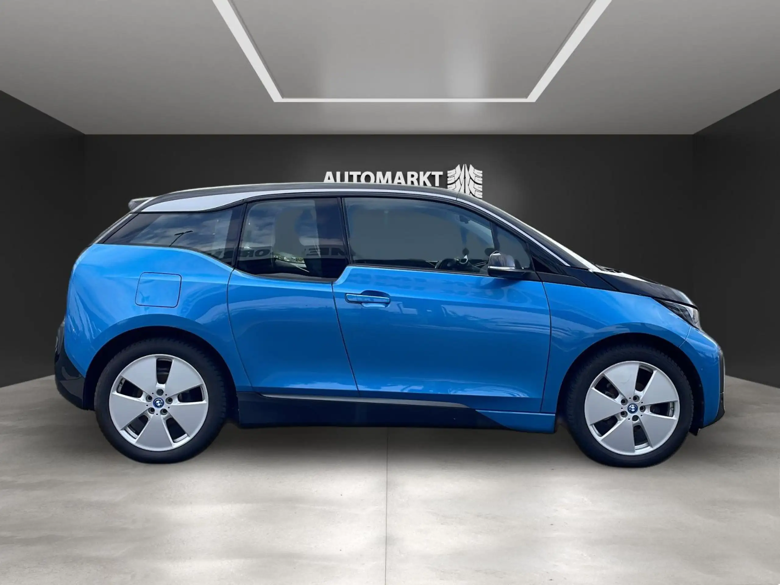 BMW - i3