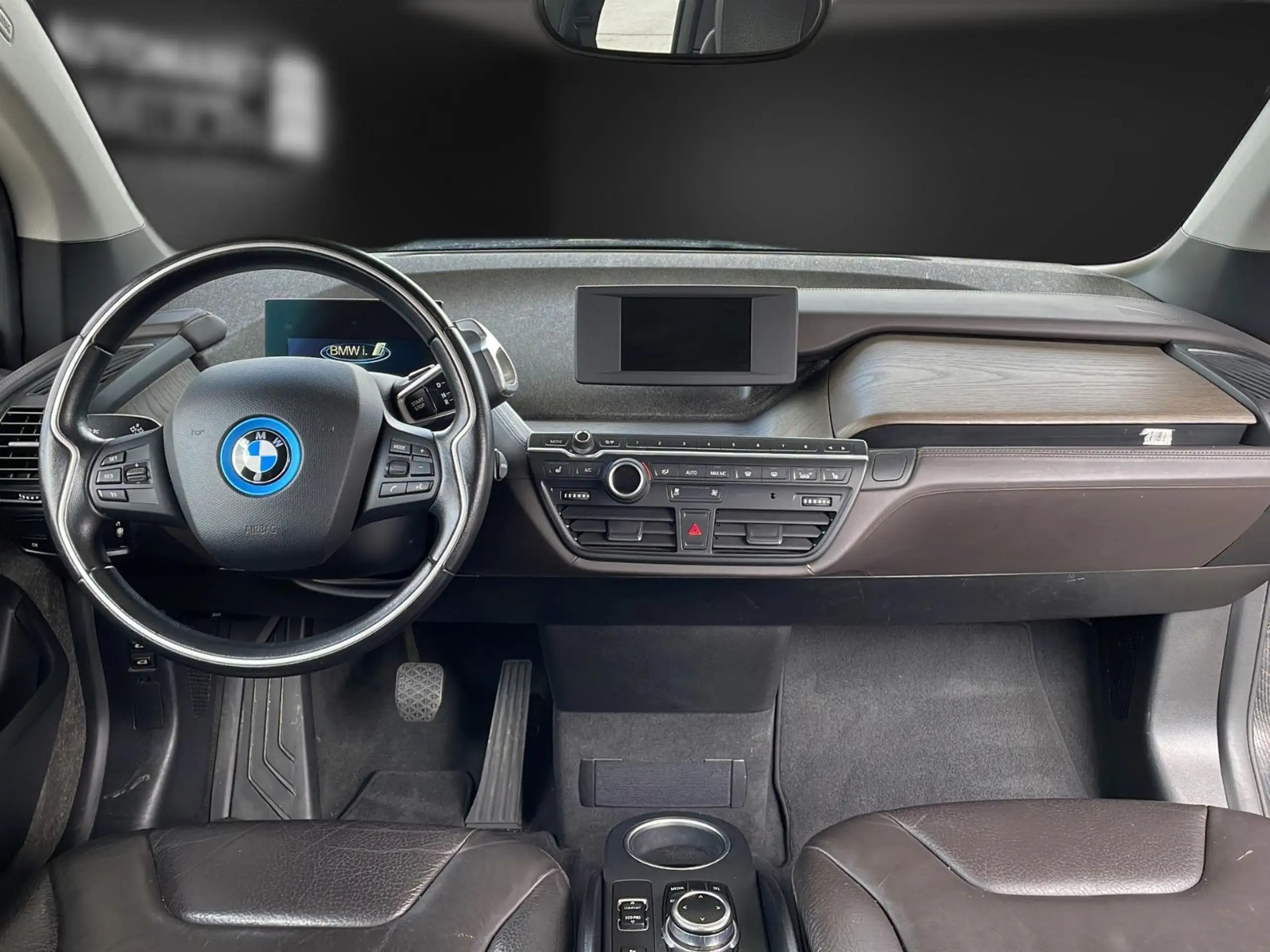 BMW - i3