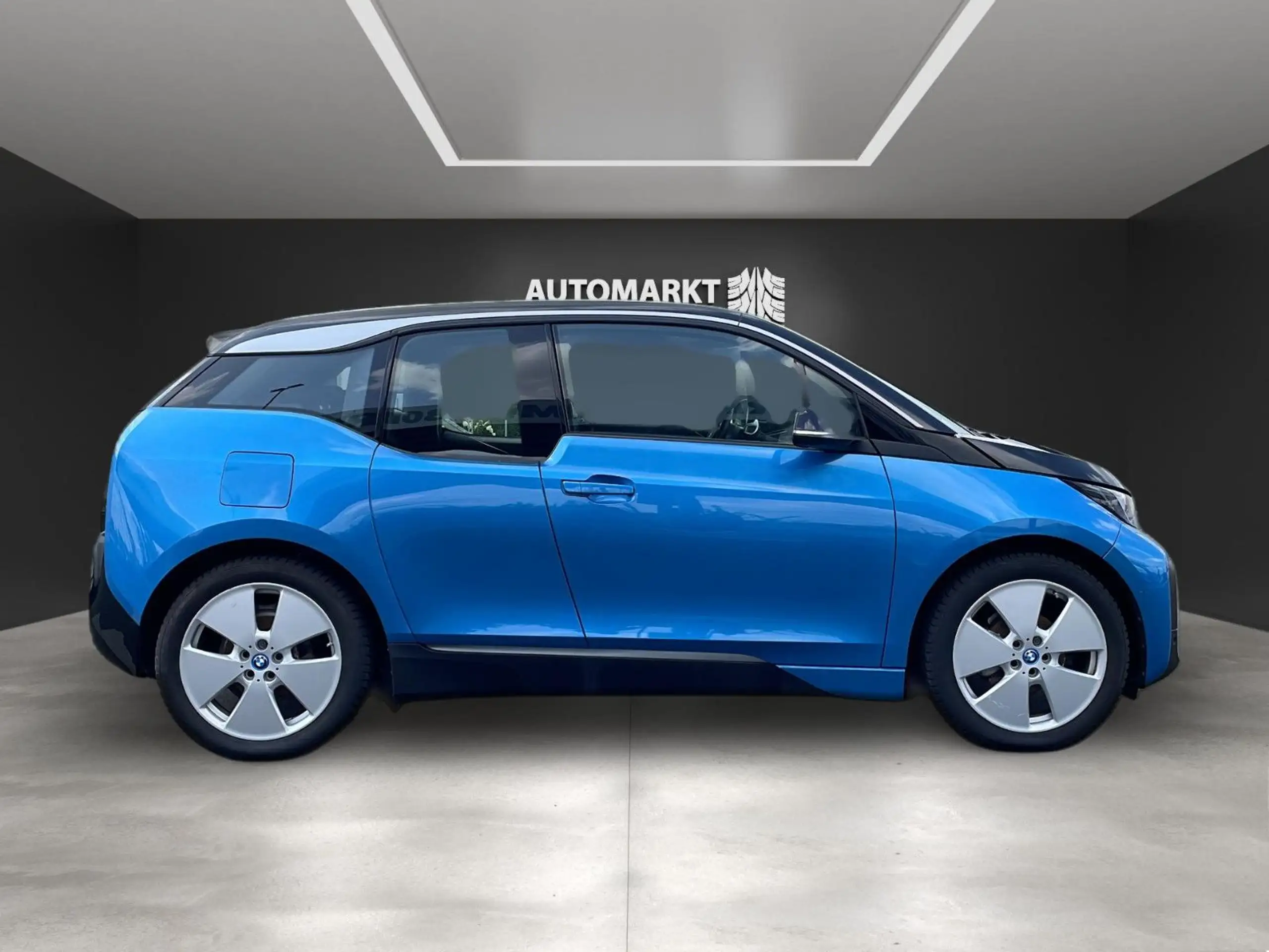 BMW - i3