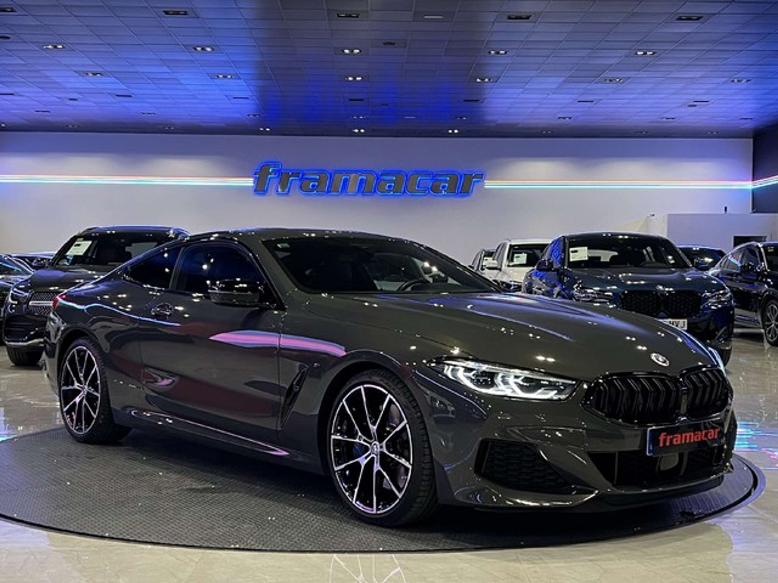 BMW - 840