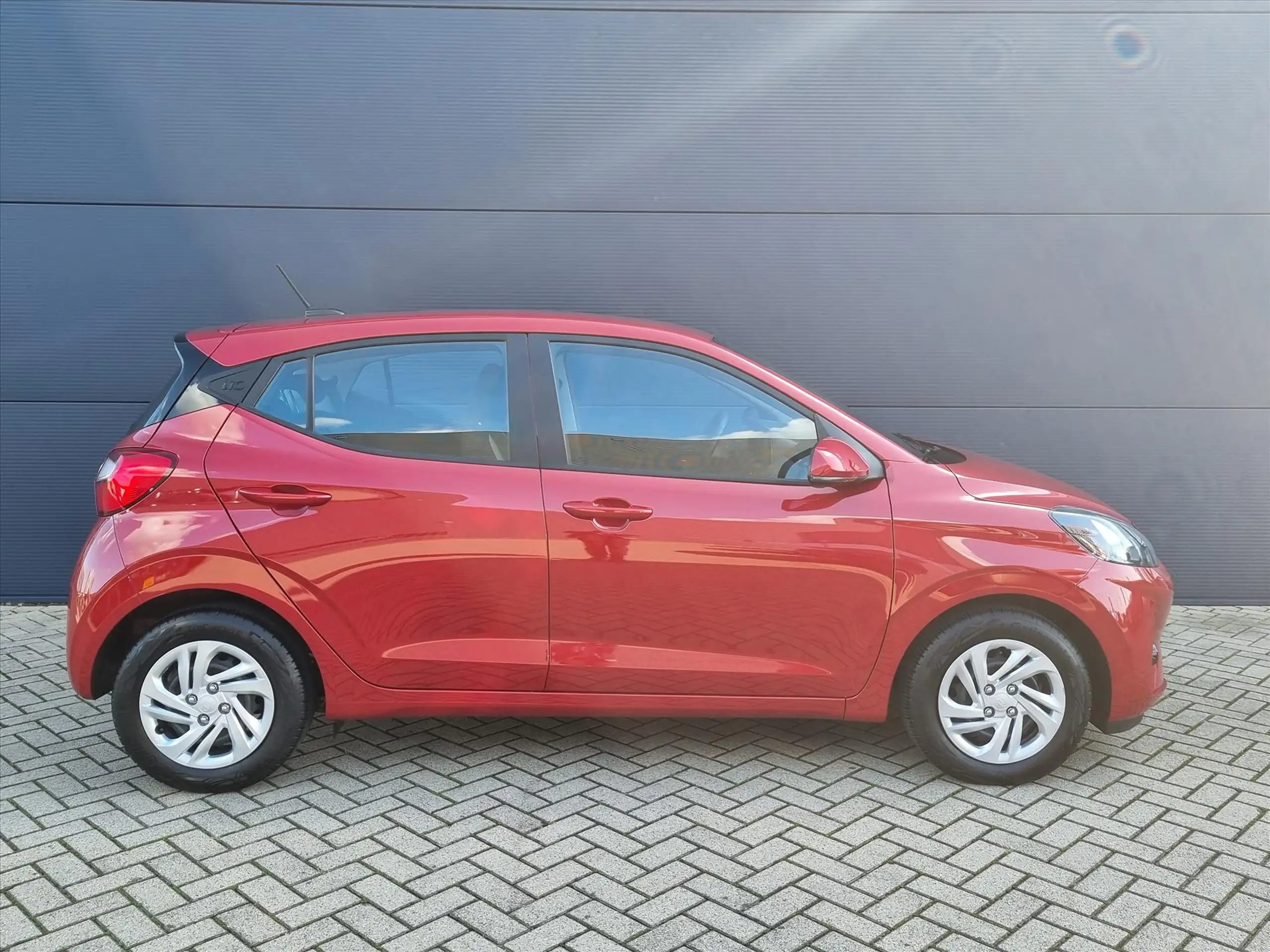 Hyundai - i10