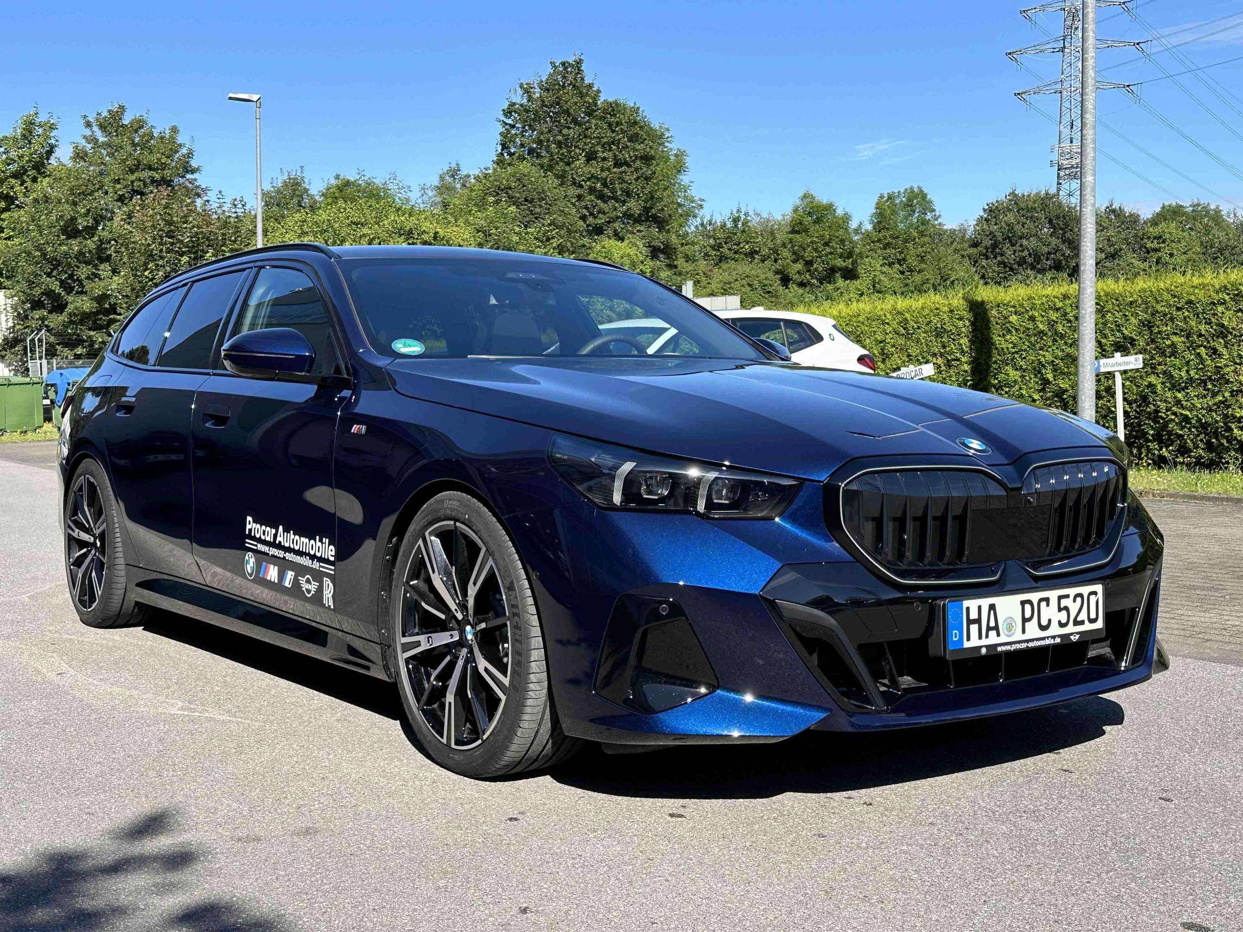 BMW - 520