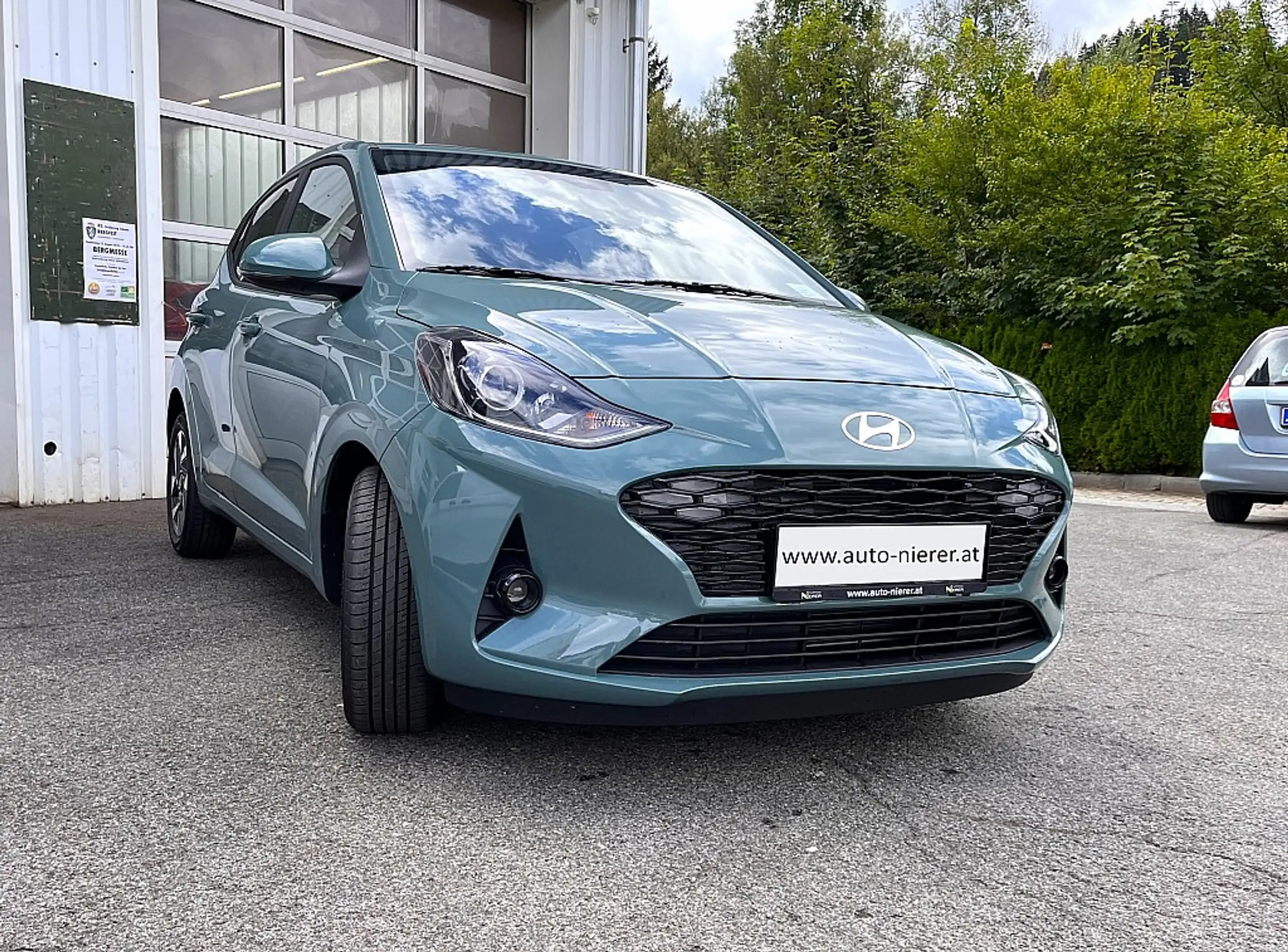 Hyundai - i10