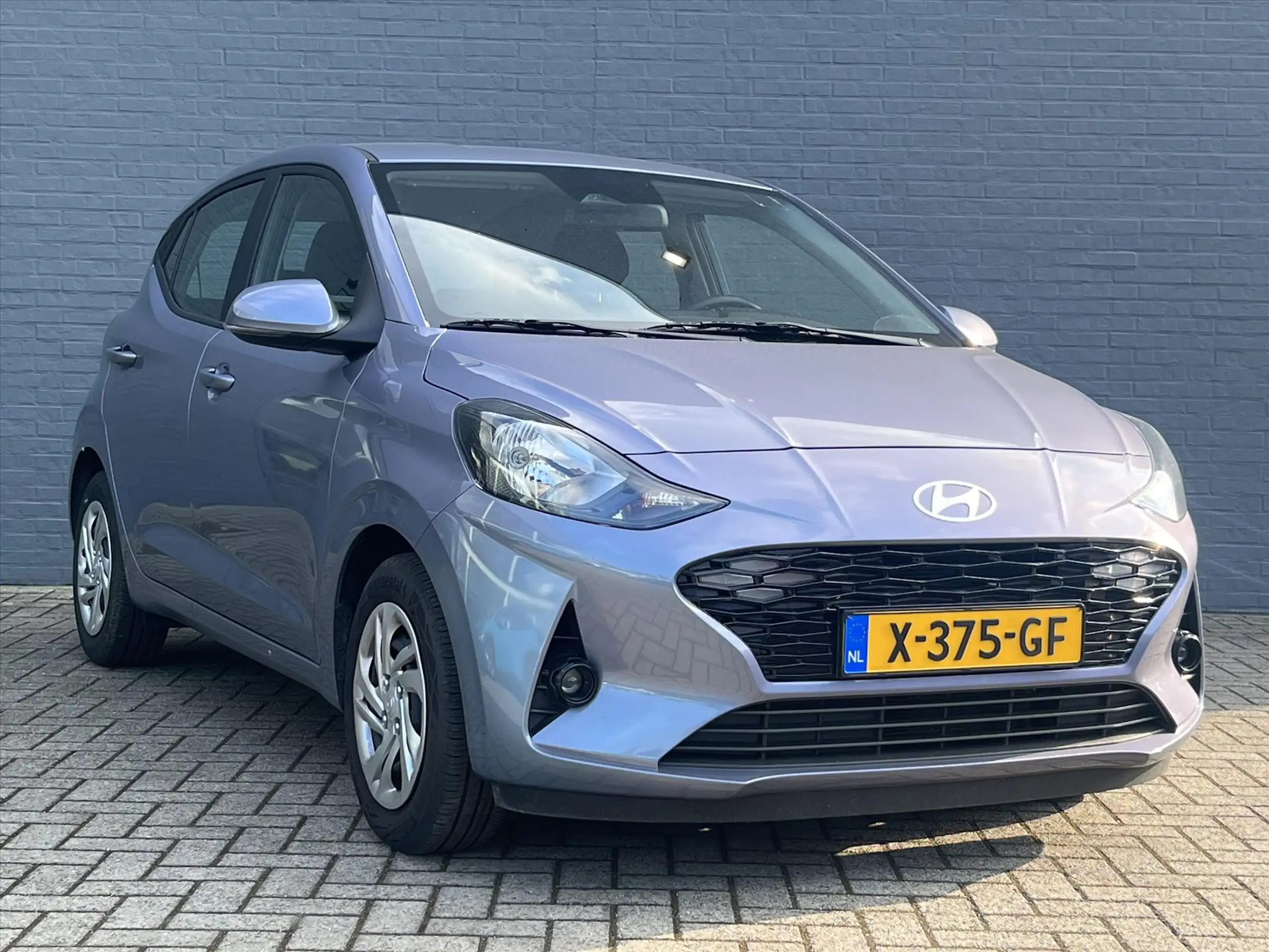 Hyundai - i10